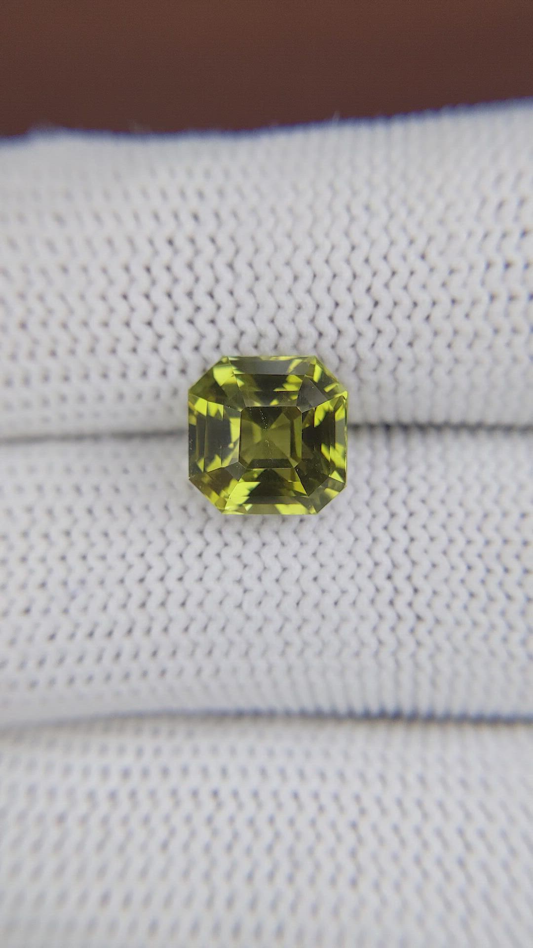 5.04 Ct. Chrysoberyl from Ceylon (Sri Lanka) Size Video