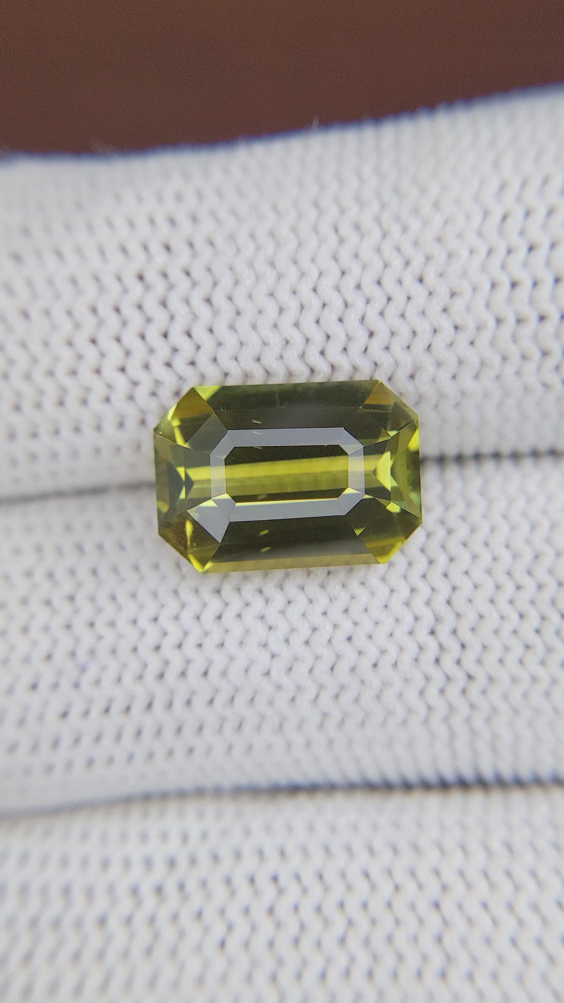 8.20 Ct. Chrysoberyl from Ceylon (Sri Lanka) Size Video