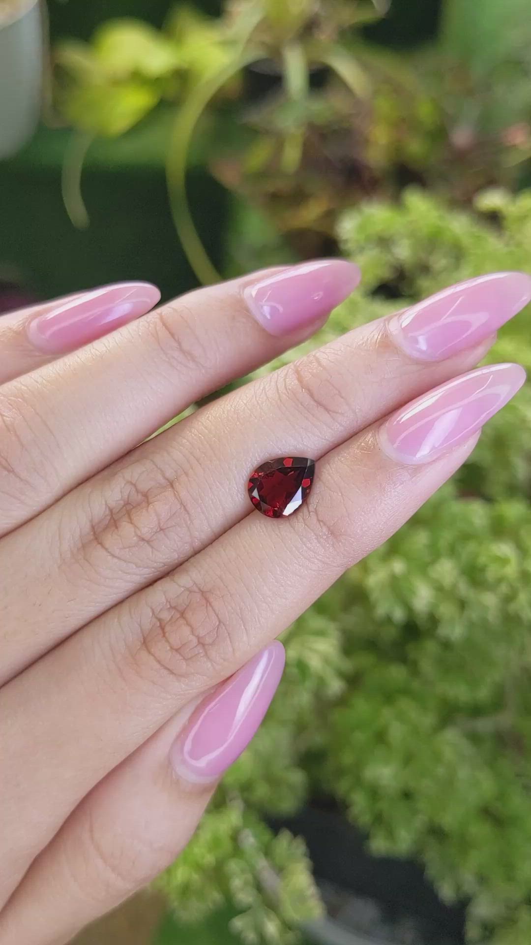 1.83 Ct. Garnet from Ceylon (Sri Lanka) Size Video