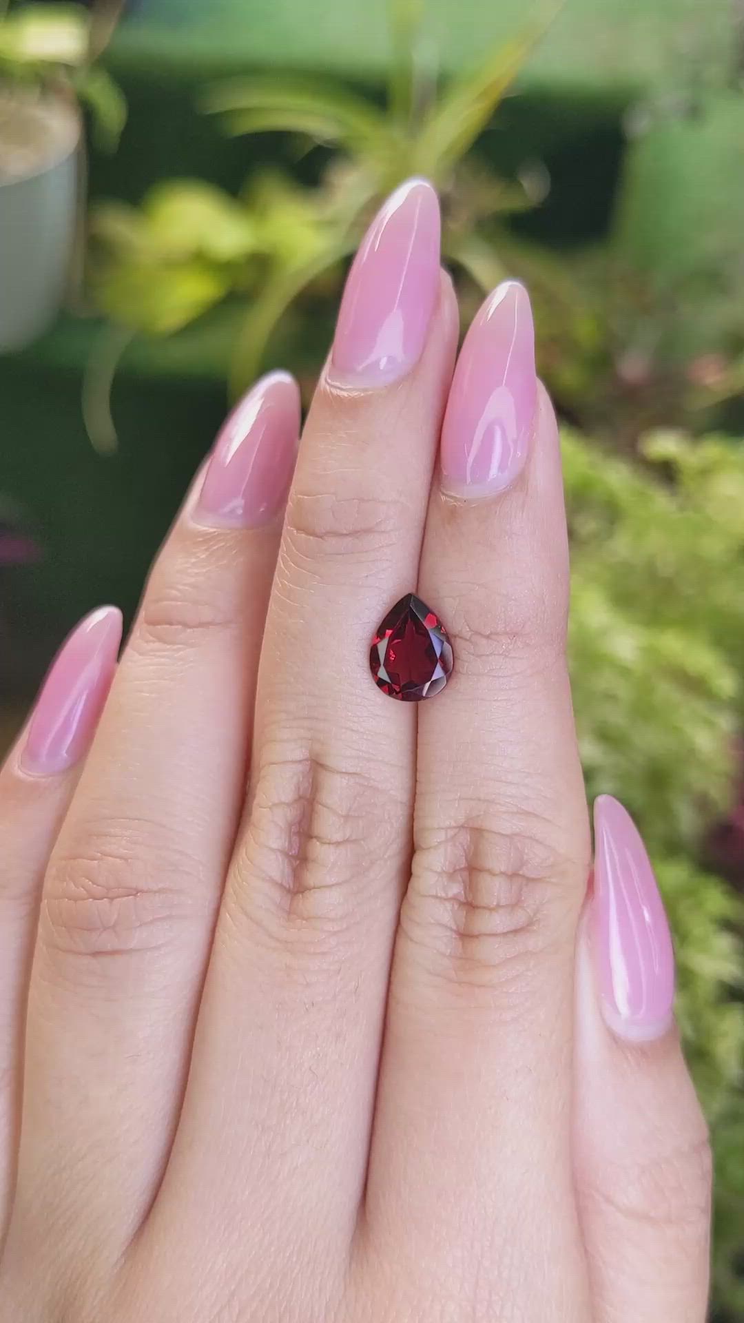 1.83 Ct. Garnet from Ceylon (Sri Lanka) Size Video