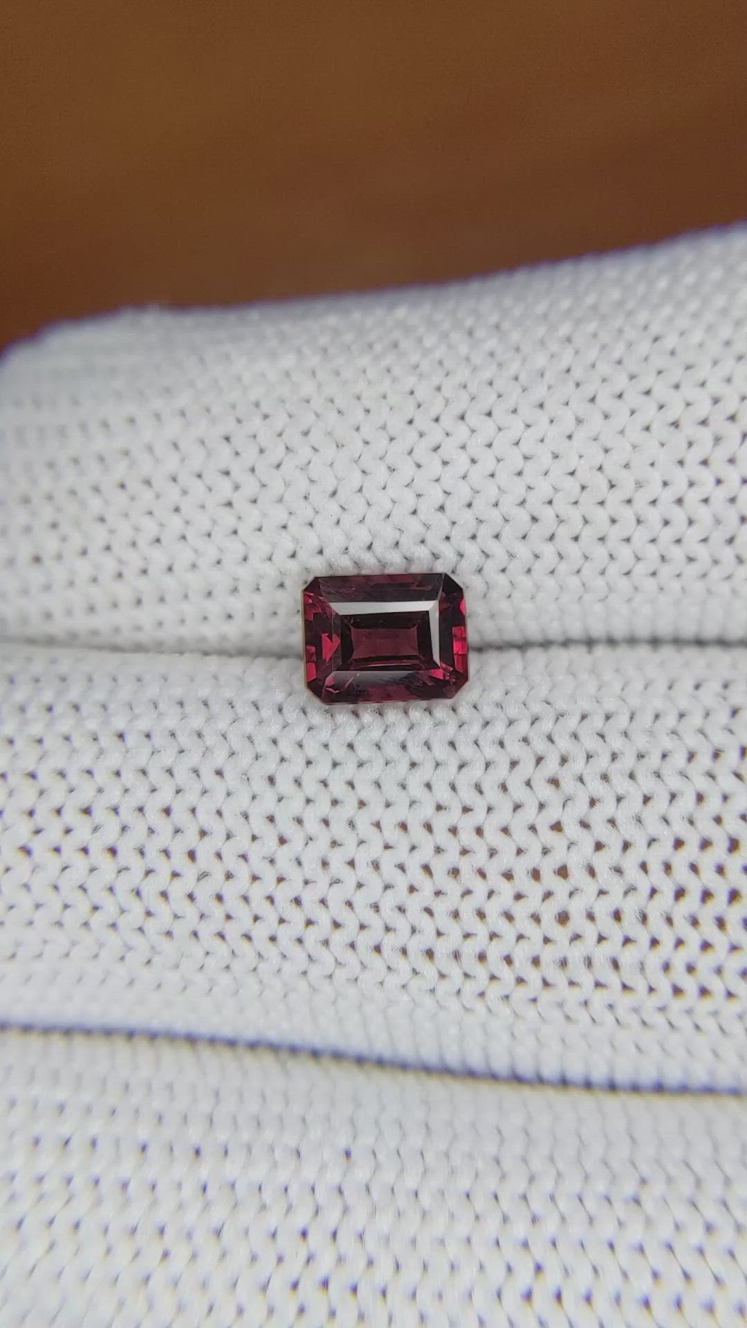 1.33 Ct. Garnet from Ceylon (Sri Lanka) Size Video