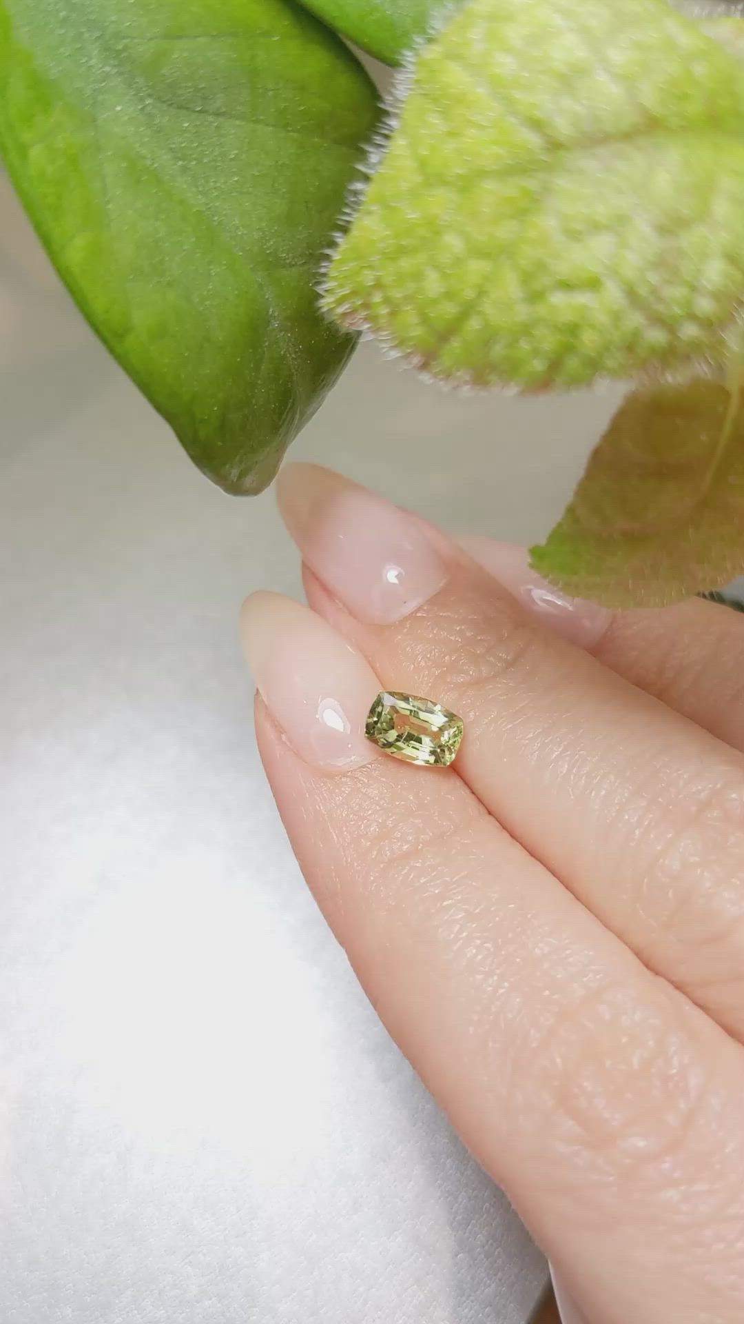 1.48 Ct. Alexandrite from Ceylon (Sri Lanka) Size Video