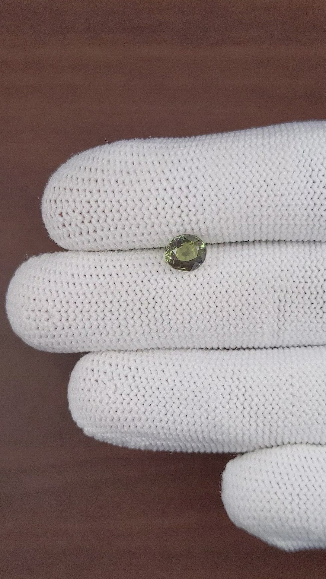 1.59 Ct. Alexandrite from Ceylon (Sri Lanka) Size Video