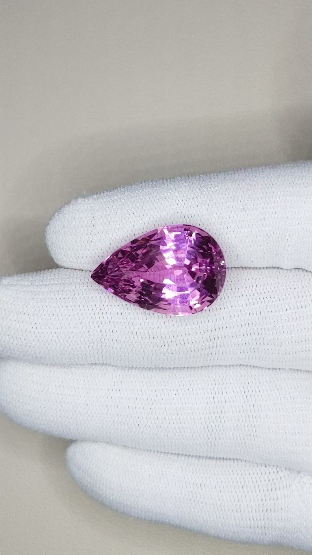 24.28 Ct. Kunzite from Afghanistan Size Video