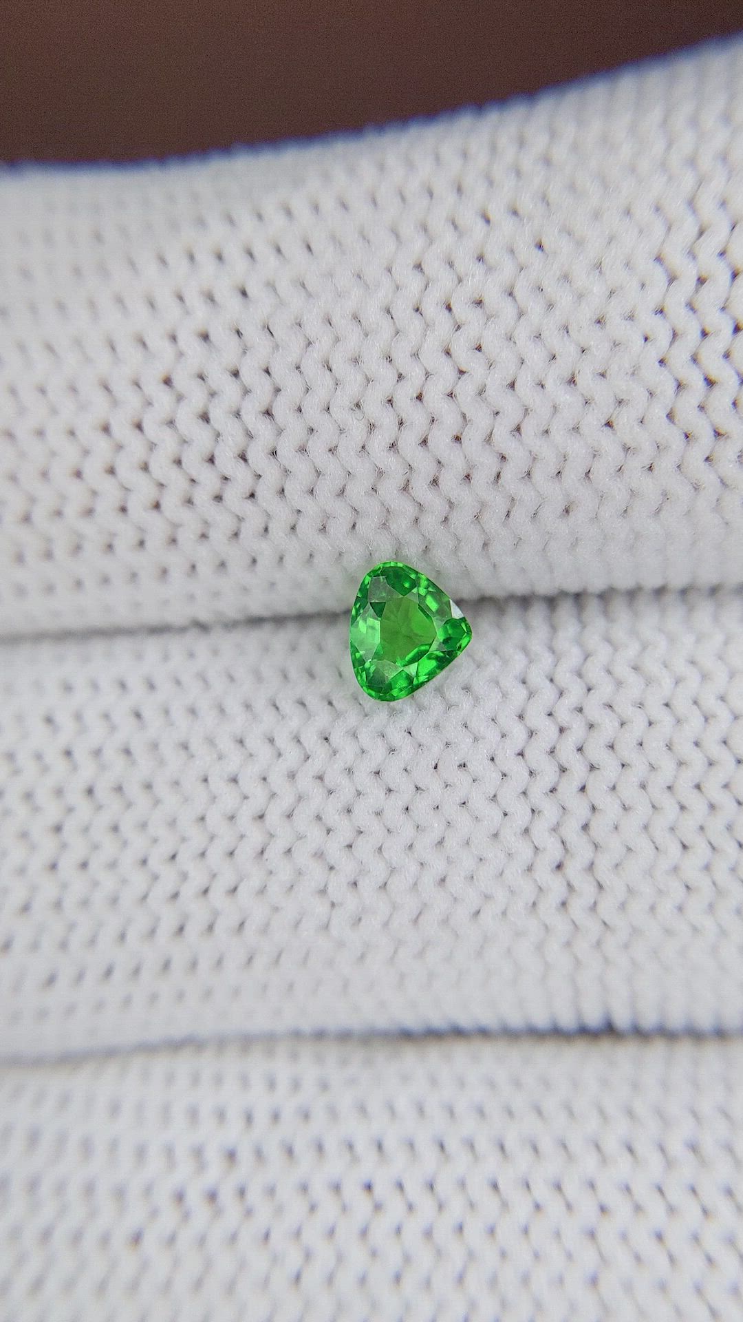 0.40 Ct. Tsavorite Garnet from Tanzania Size Video