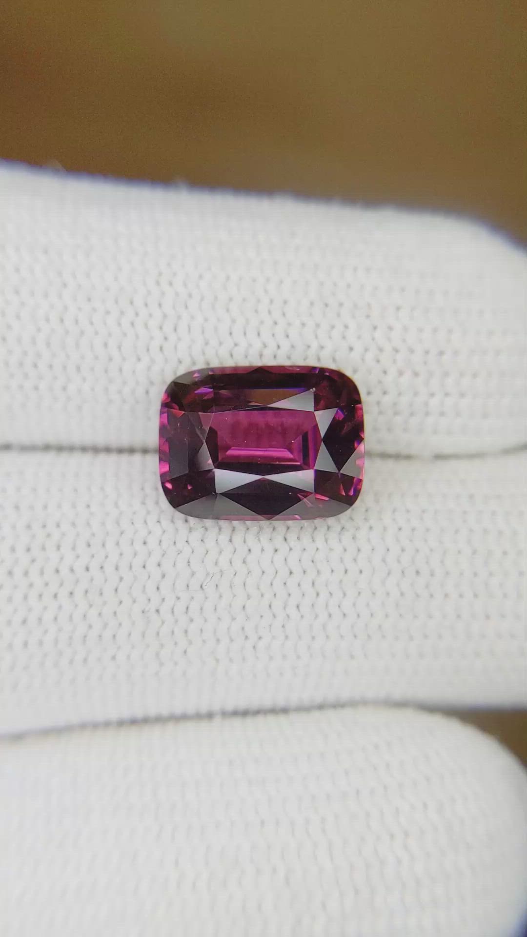 5.22 Ct. Garnet from Ceylon (Sri Lanka) Size Video