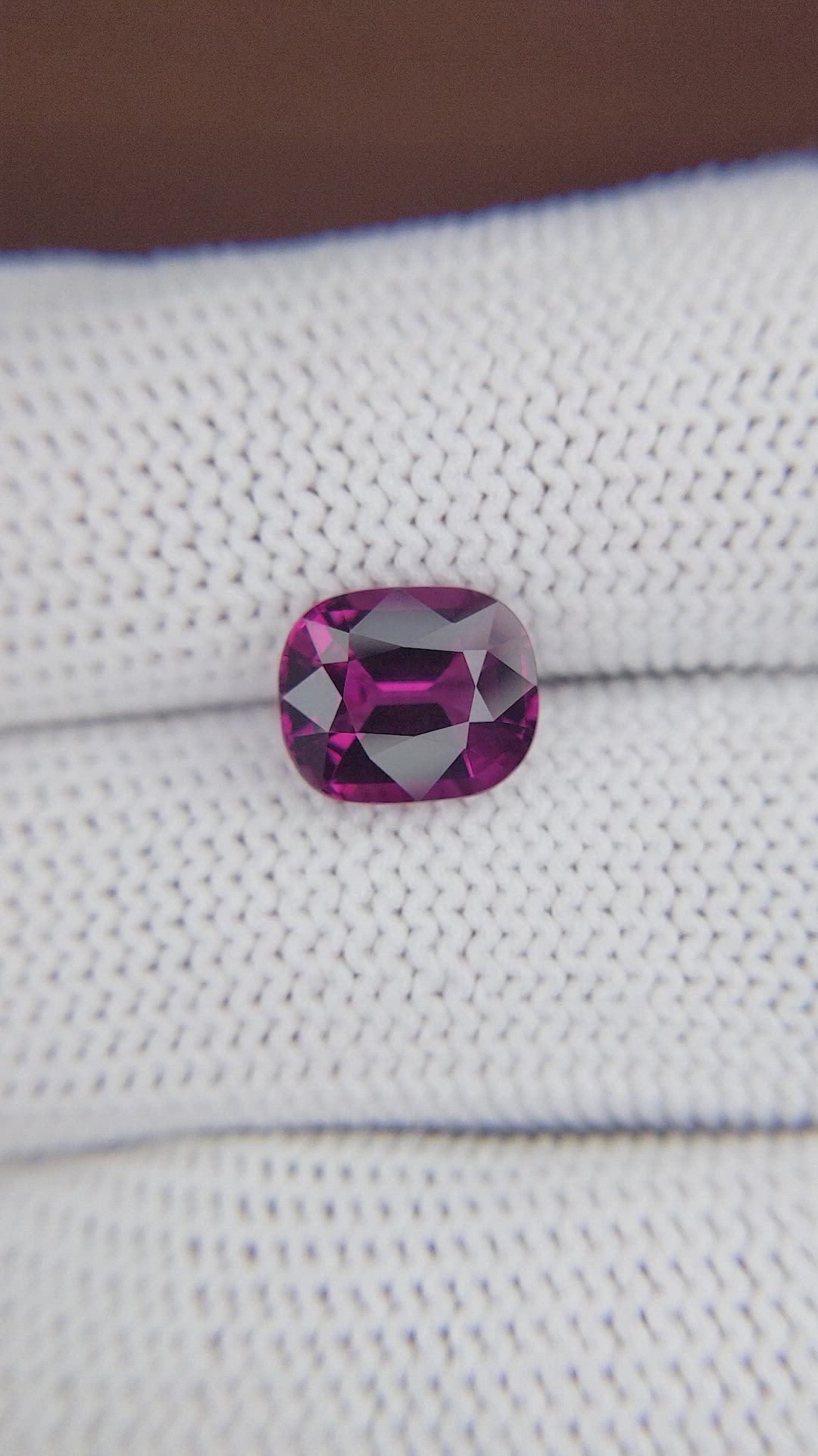 3.24 Ct. Spinel from Ceylon (Sri Lanka) Size Video