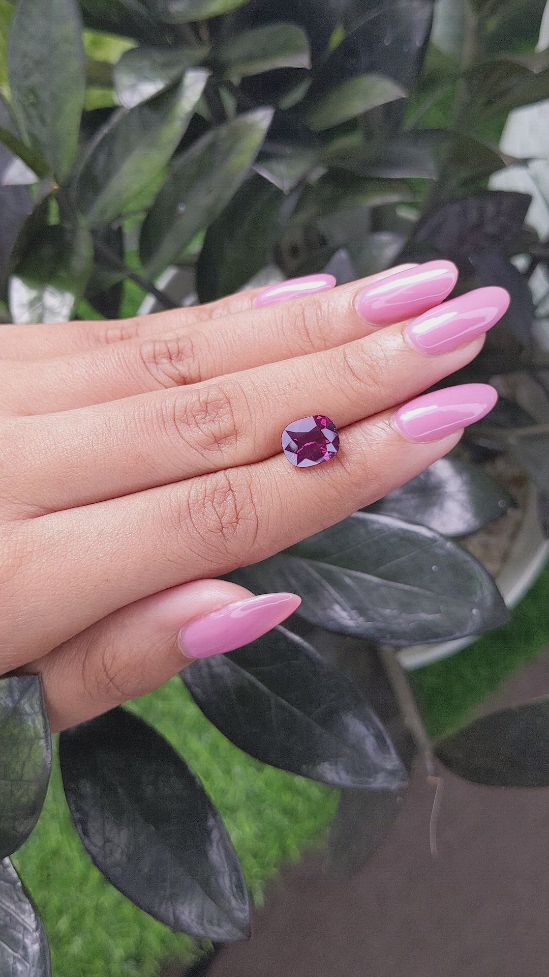 3.24 Ct. Spinel from Ceylon (Sri Lanka) Size Video