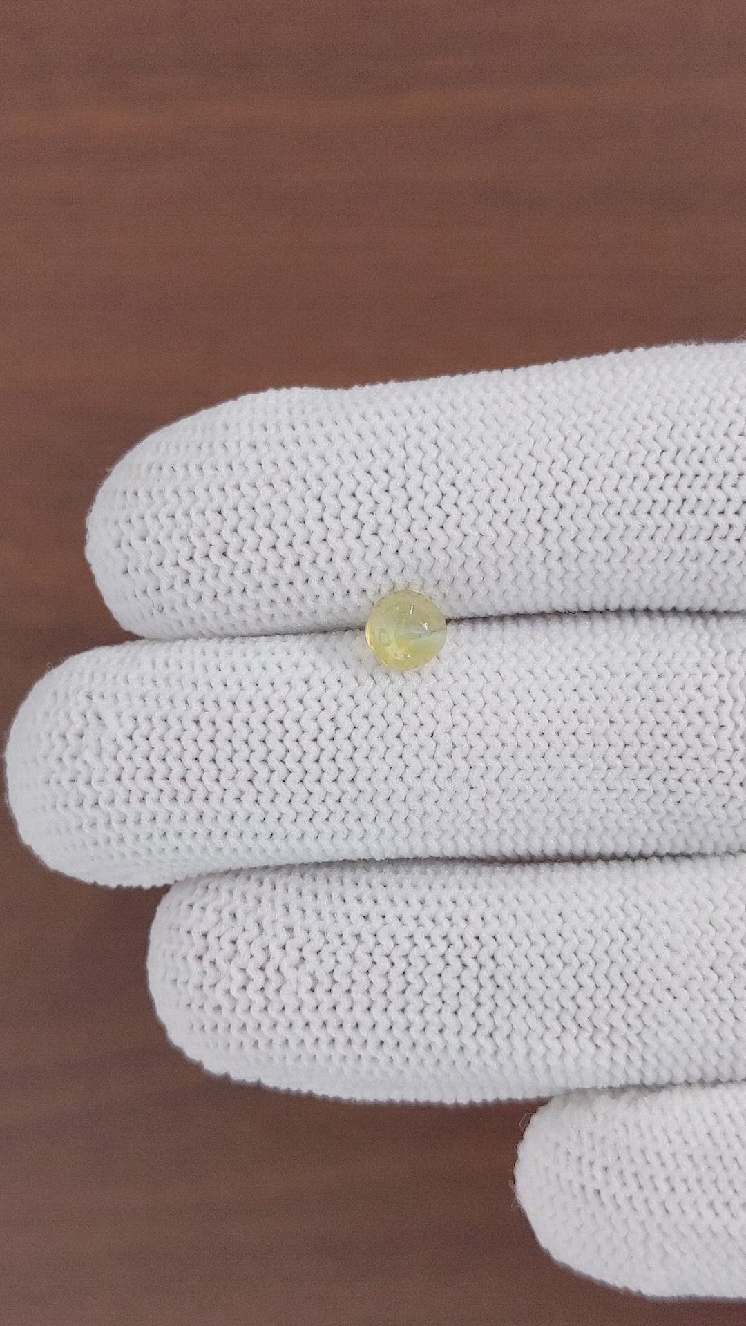 1.05 Ct. Cabochon Chrysoberyl from Ceylon (Sri Lanka) Size Video