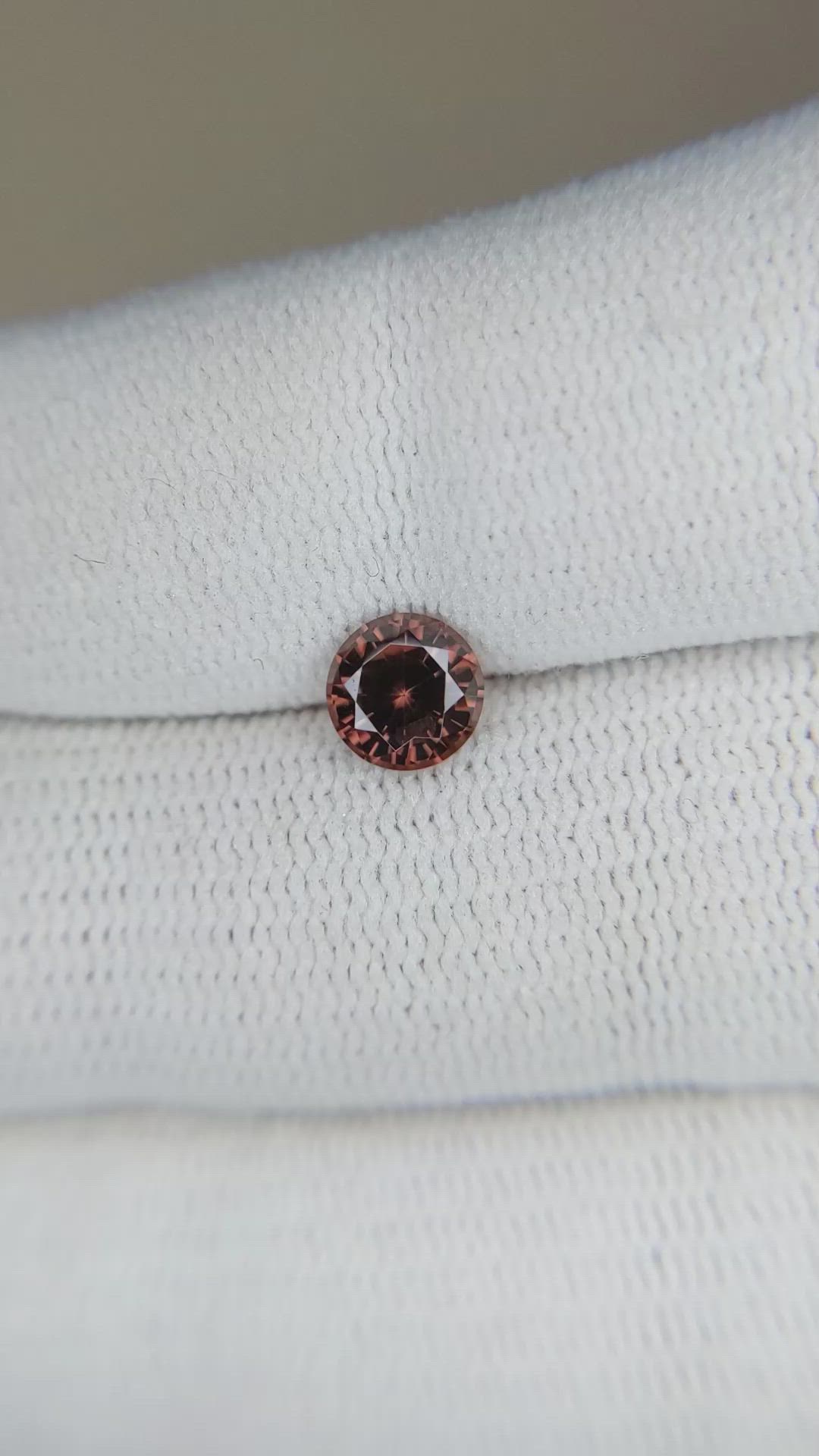 1.07 Ct. Zircon from Ceylon (Sri Lanka) Size Video