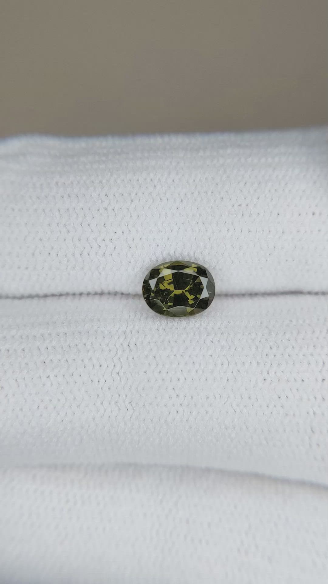 0.98 Ct. Zircon from Ceylon (Sri Lanka) Size Video