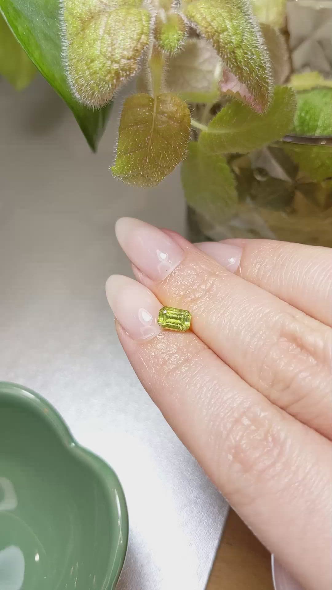 1.09 Ct. Zircon from Ceylon (Sri Lanka) Size Video