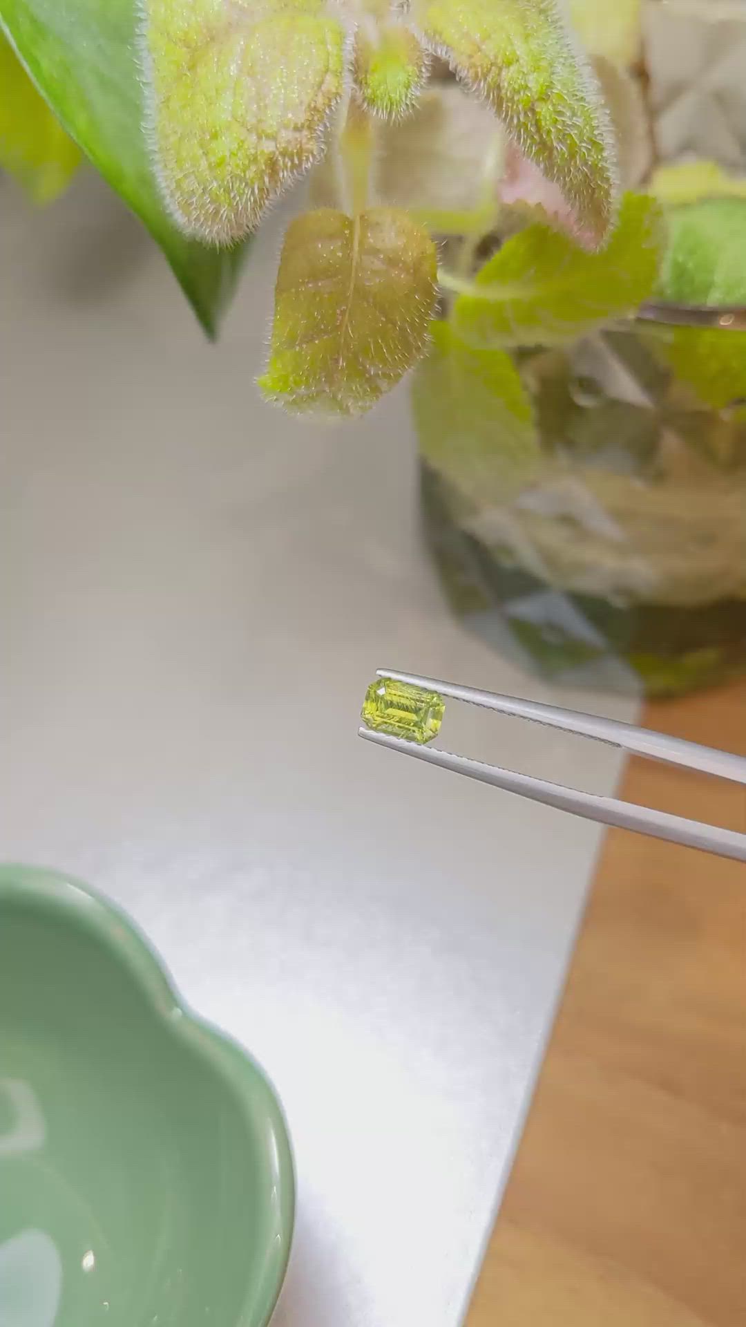 1.09 Ct. Zircon from Ceylon (Sri Lanka) Size Video