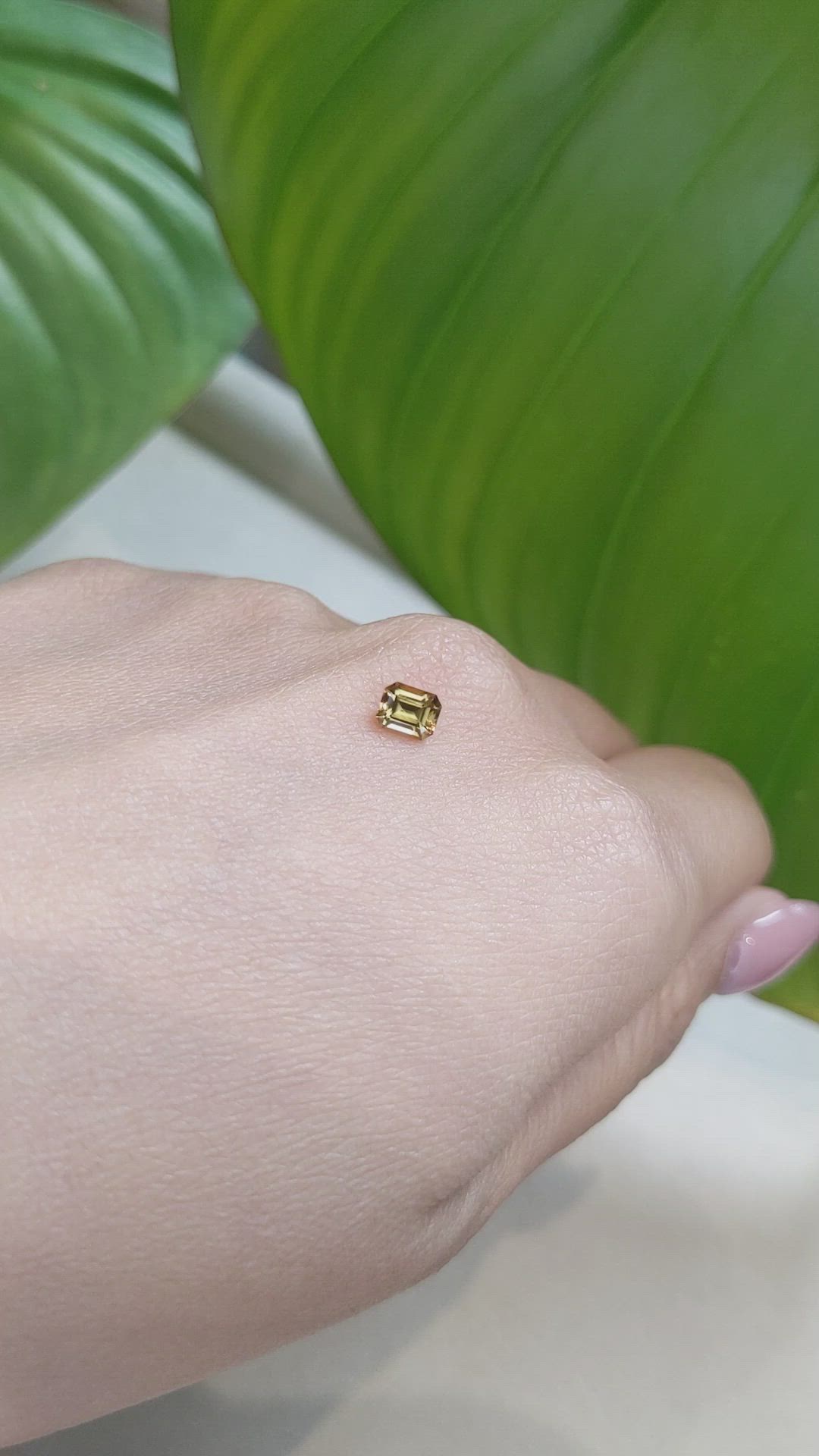 0.65 Ct. Zircon from Ceylon (Sri Lanka) Size Video