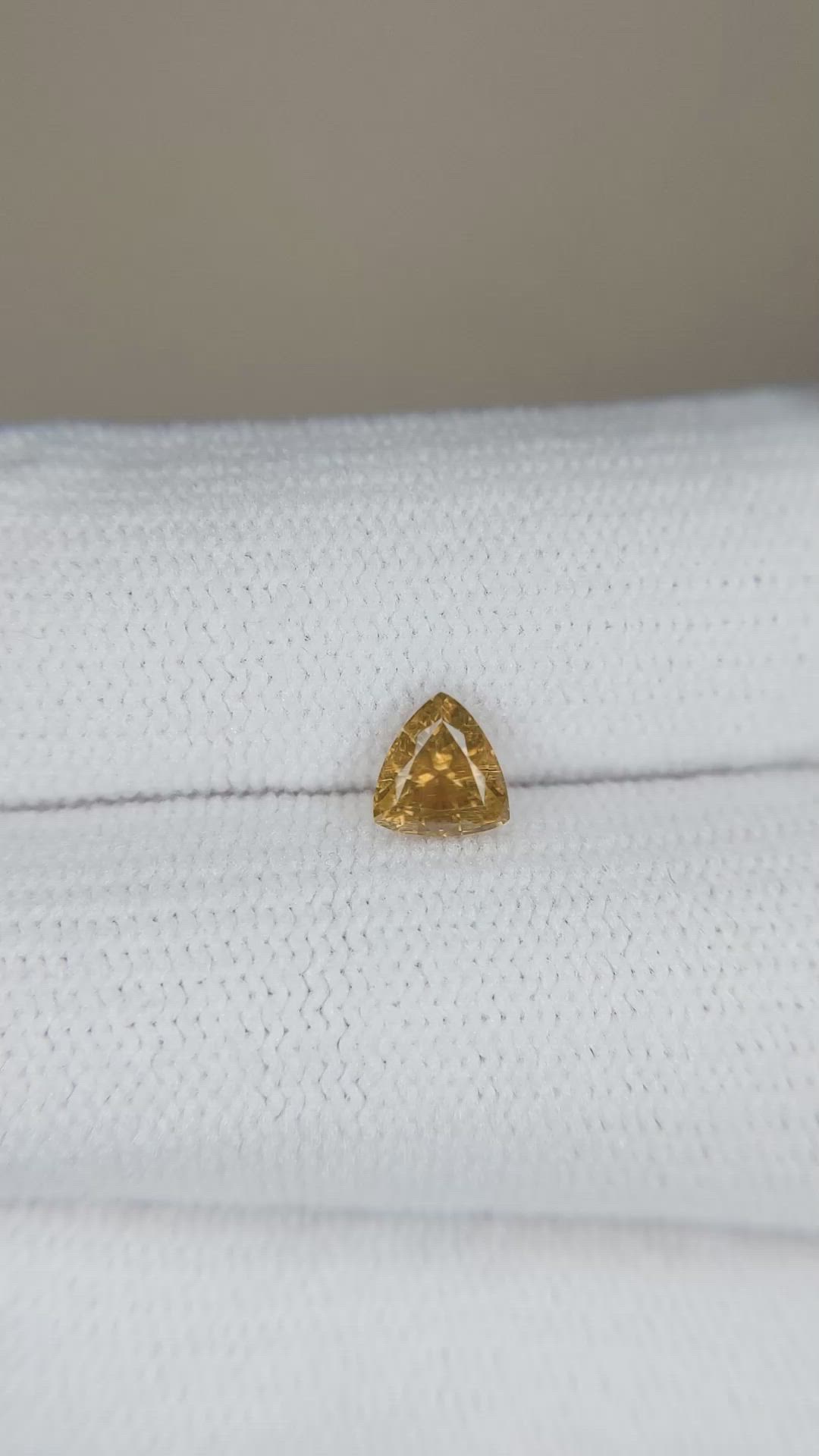 0.69 Ct. Zircon from Ceylon (Sri Lanka) Size Video