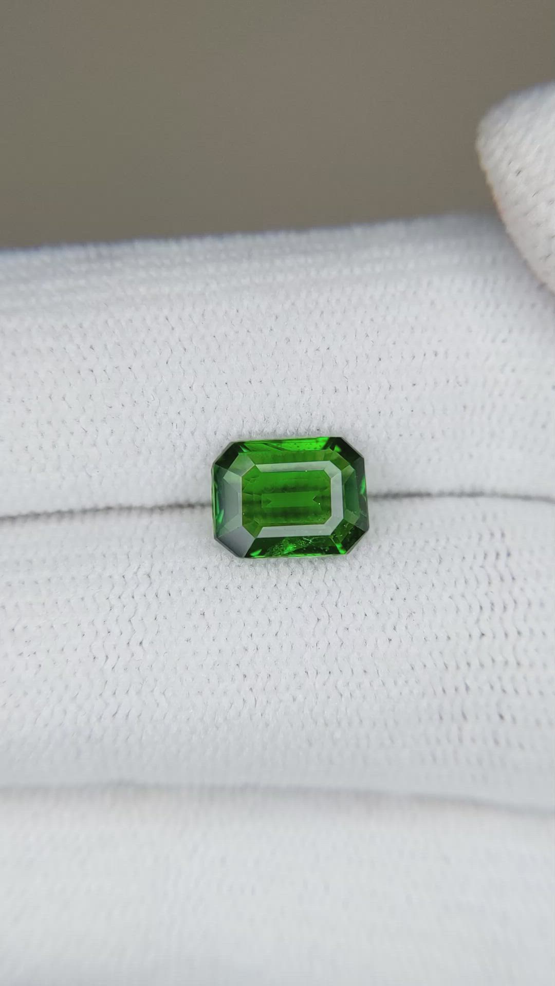 1.55 Ct. Tsavorite Garnet from East Africa Size Video