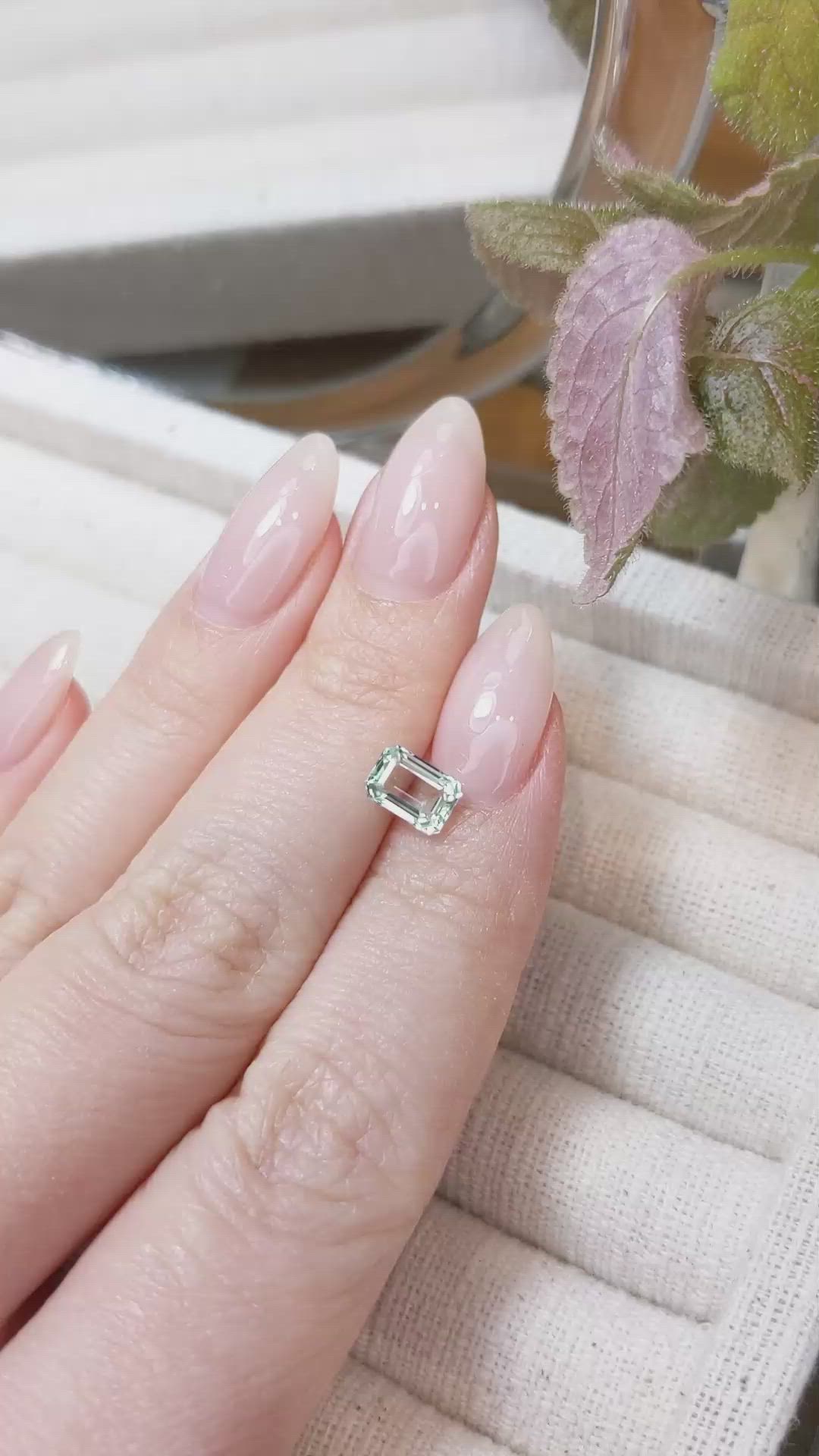 1.01 Ct. Beryl from Nigeria Size Video