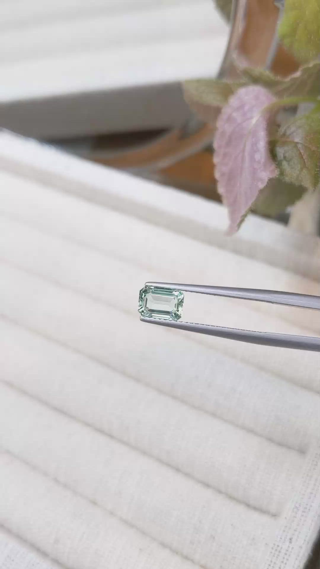 1.01 Ct. Beryl from Nigeria Size Video