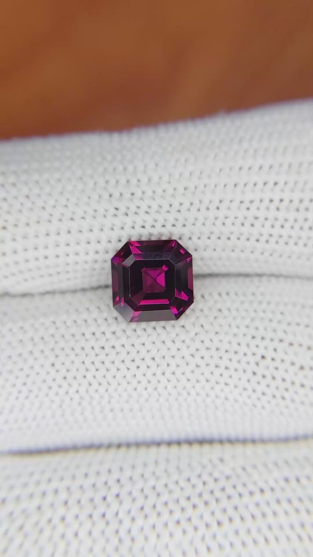 3.03 Ct. Rhodolite Garnet from Ceylon (Sri Lanka) Size Video