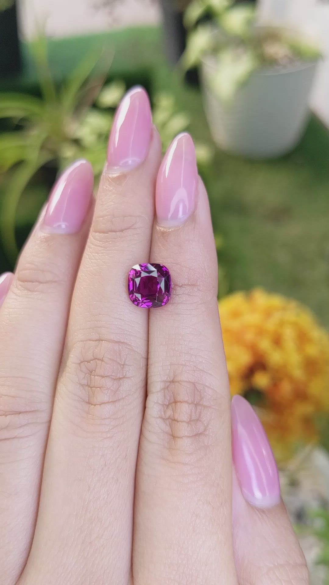 3.39 Ct. Rhodolite Garnet from Ceylon (Sri Lanka) Size Video