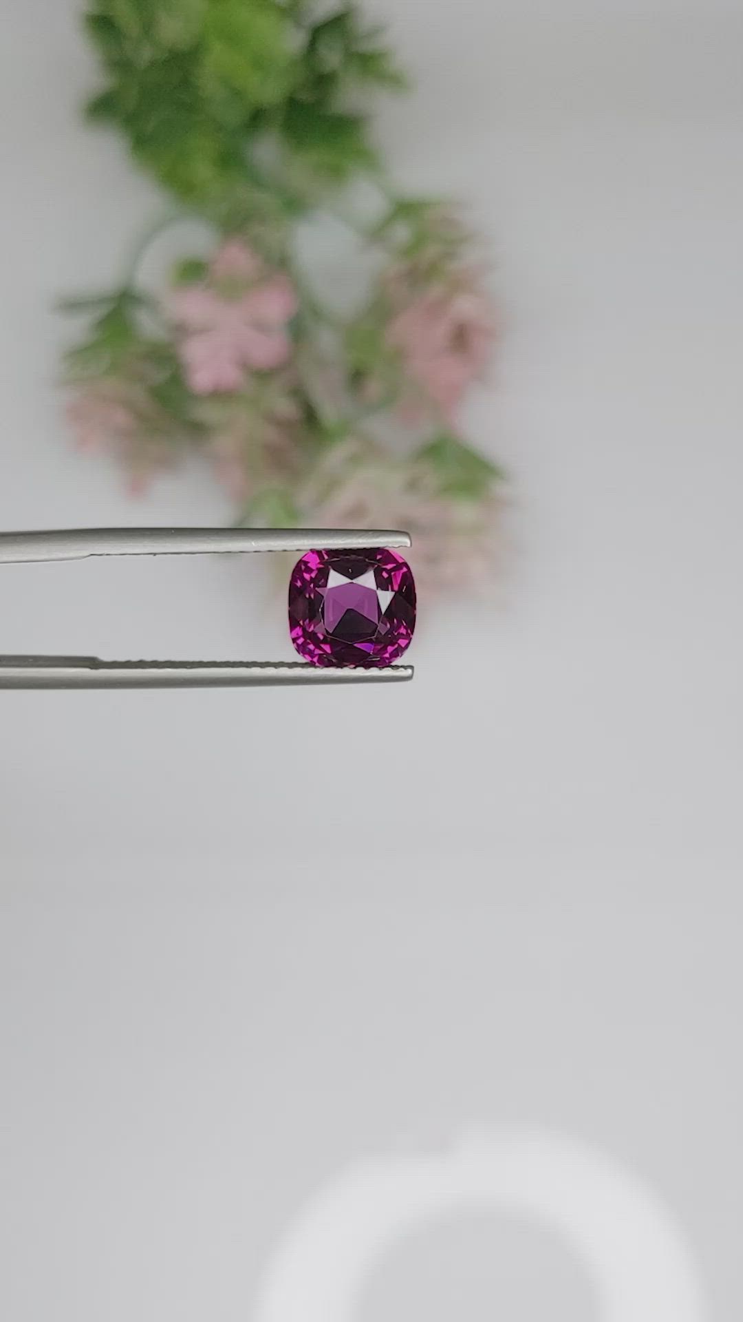 3.39 Ct. Rhodolite Garnet from Ceylon (Sri Lanka) Size Video