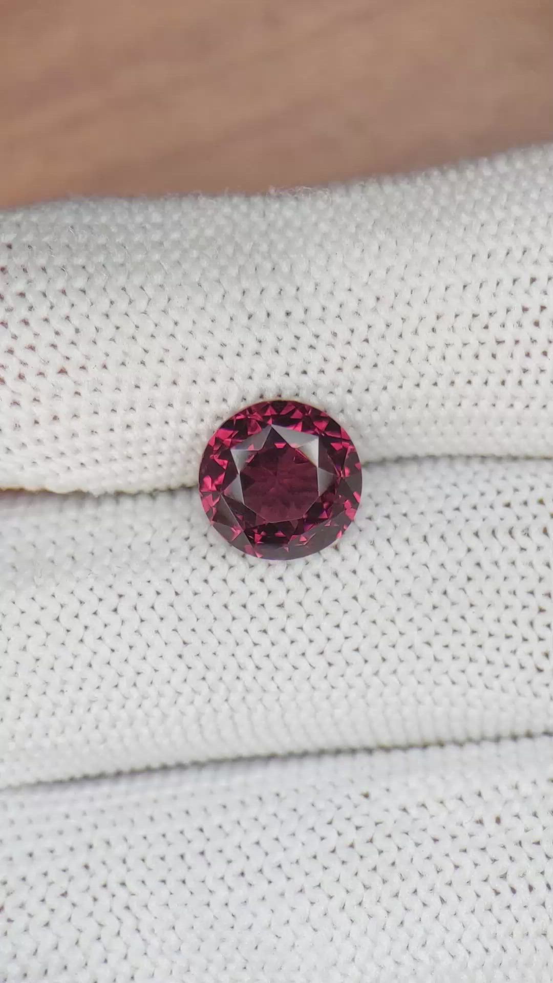 3.47 Ct. Rhodolite Garnet from Ceylon (Sri Lanka) Size Video