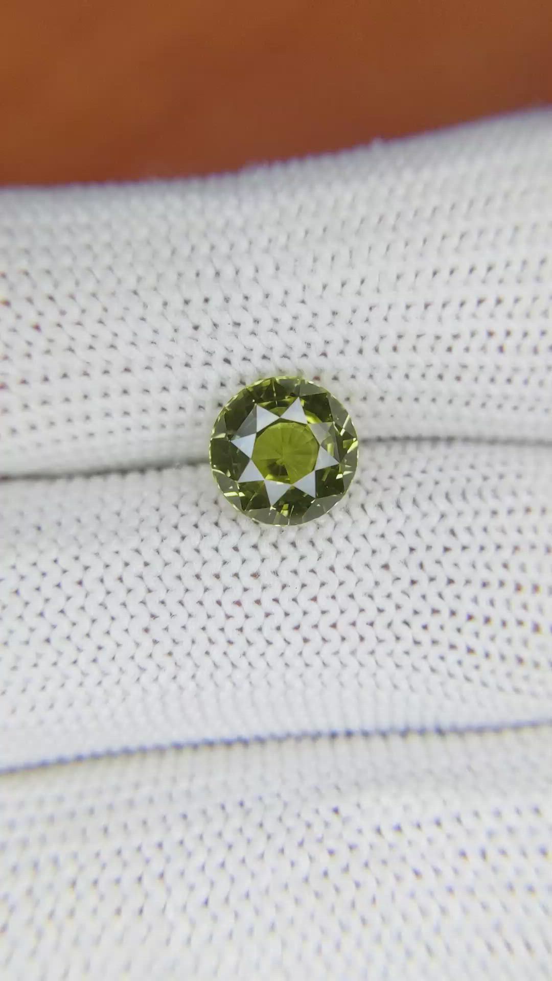 3.08 Ct. Chrysoberyl from Ceylon (Sri Lanka) Size Video