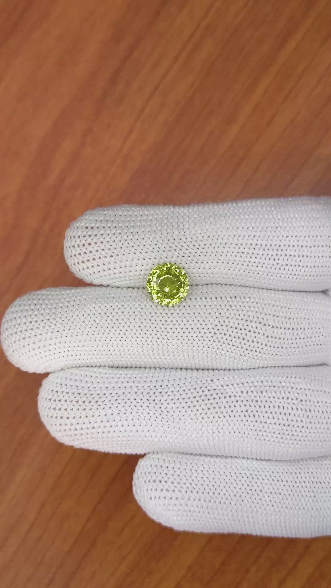 3.08 Ct. Chrysoberyl from Ceylon (Sri Lanka) Size Video