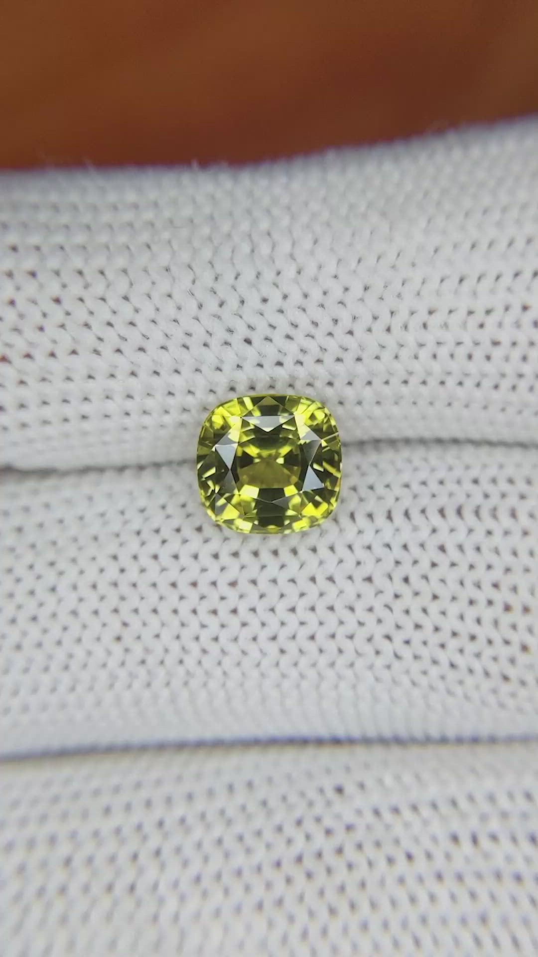 2.63 Ct. Chrysoberyl from Ceylon (Sri Lanka) Size Video
