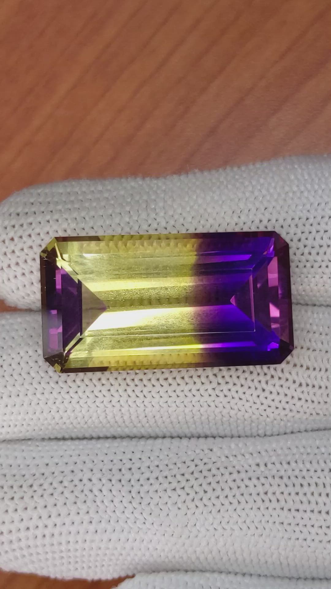 32.50 Ct. Ametrine from Ceylon (Sri Lanka) Size Video