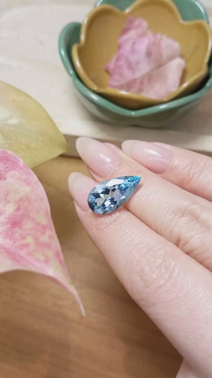 5.51 Ct. Aquamarine from Brazil Size Video