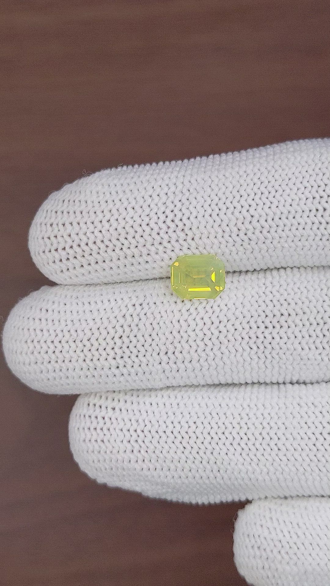 2.00 Ct. Chrysoberyl from Ceylon (Sri Lanka) Size Video