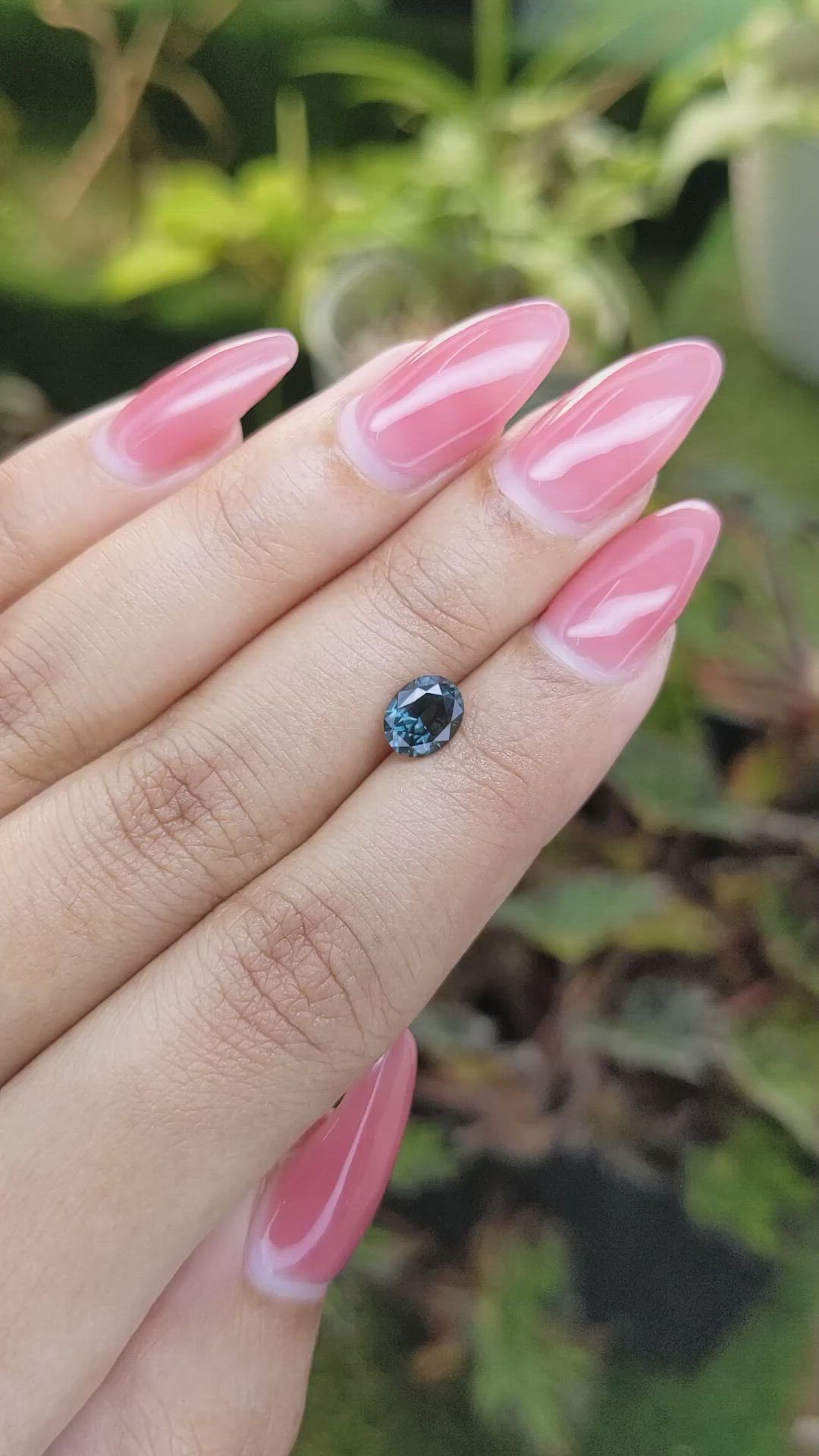1.01 Ct. Spinel from Ceylon (Sri Lanka) Size Video