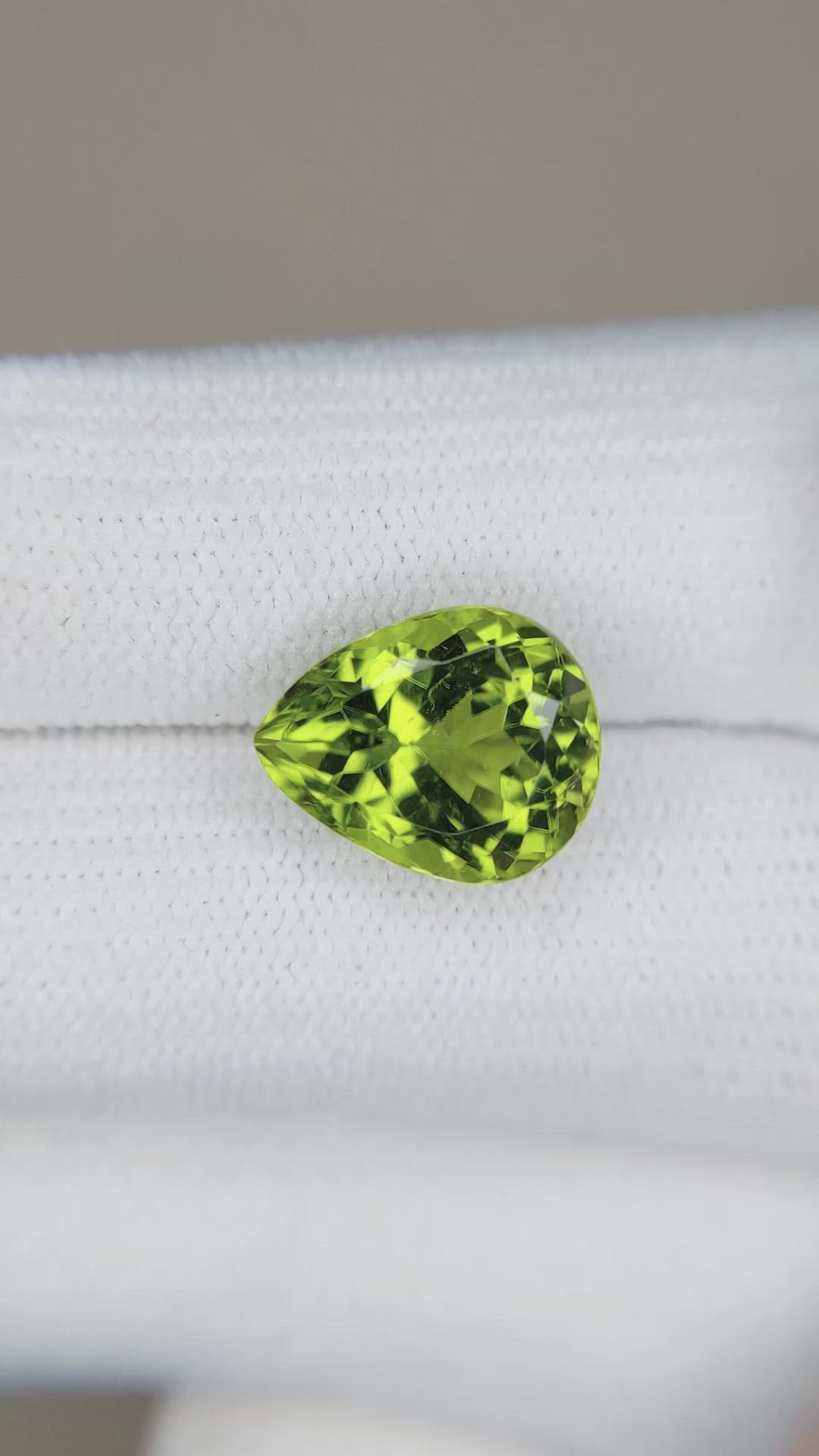 5.80 Ct. Peridot from Burma (Myanmar) Size Video