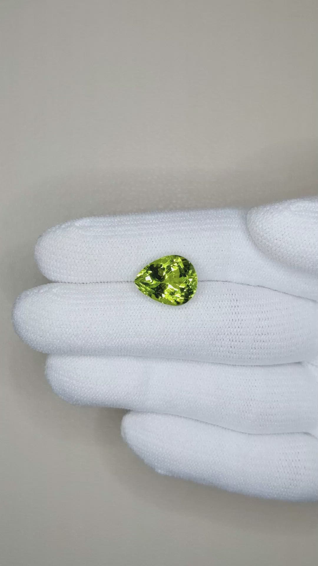 5.80 Ct. Peridot from Burma (Myanmar) Size Video