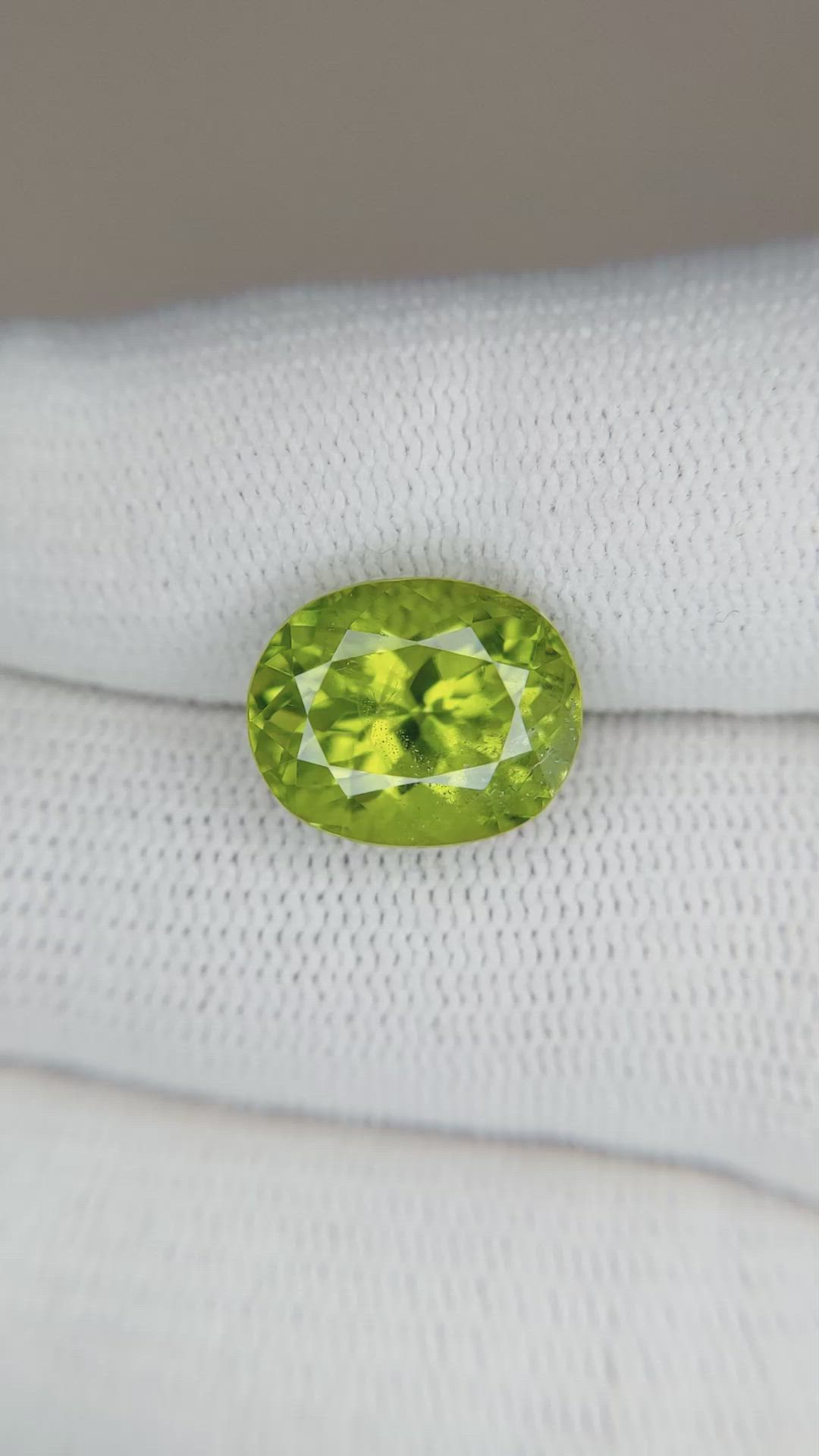 6.78 Ct. Peridot from Burma (Myanmar) Size Video