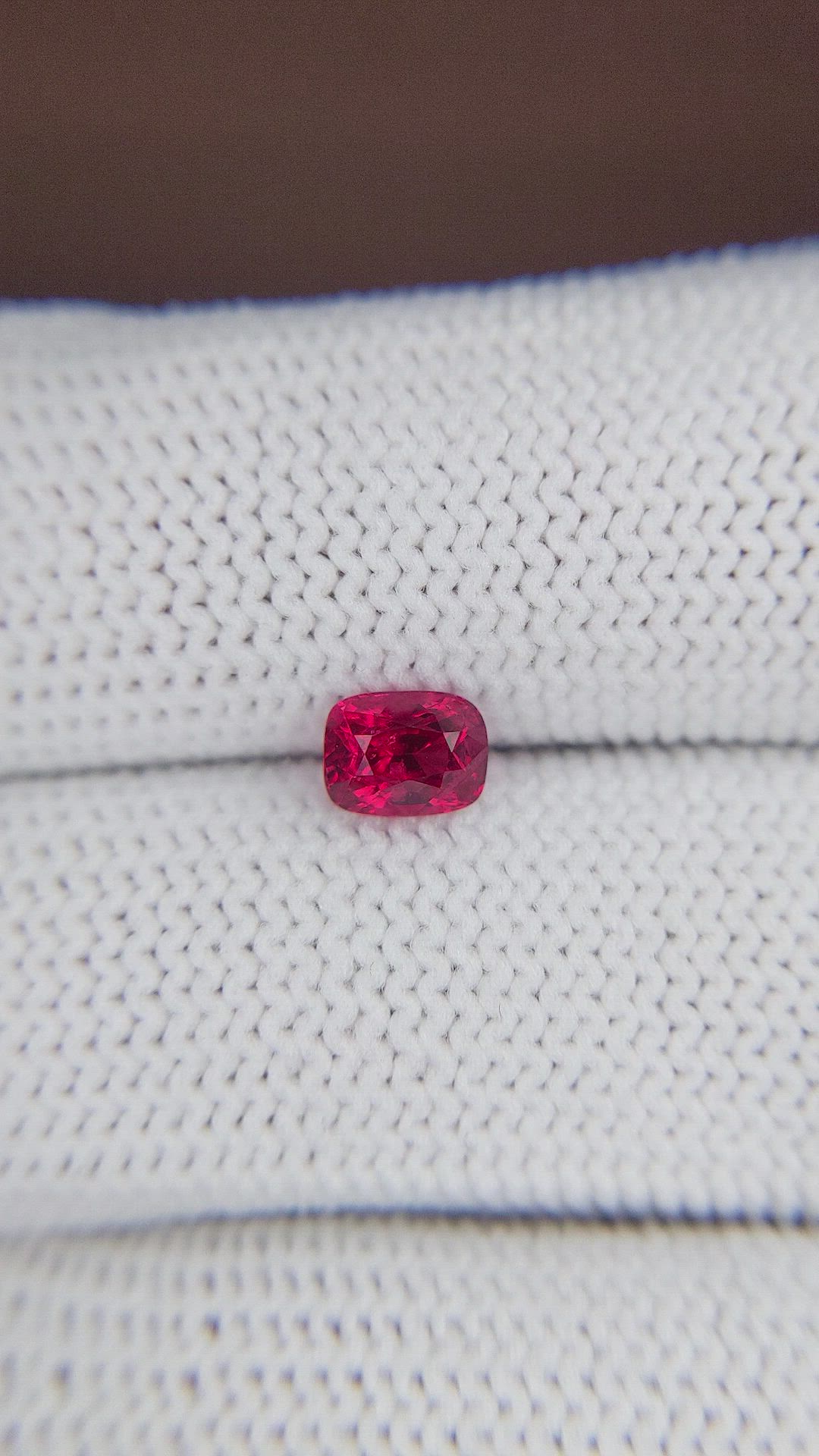 0.93 Ct. Spinel from Burma (Myanmar) Size Video