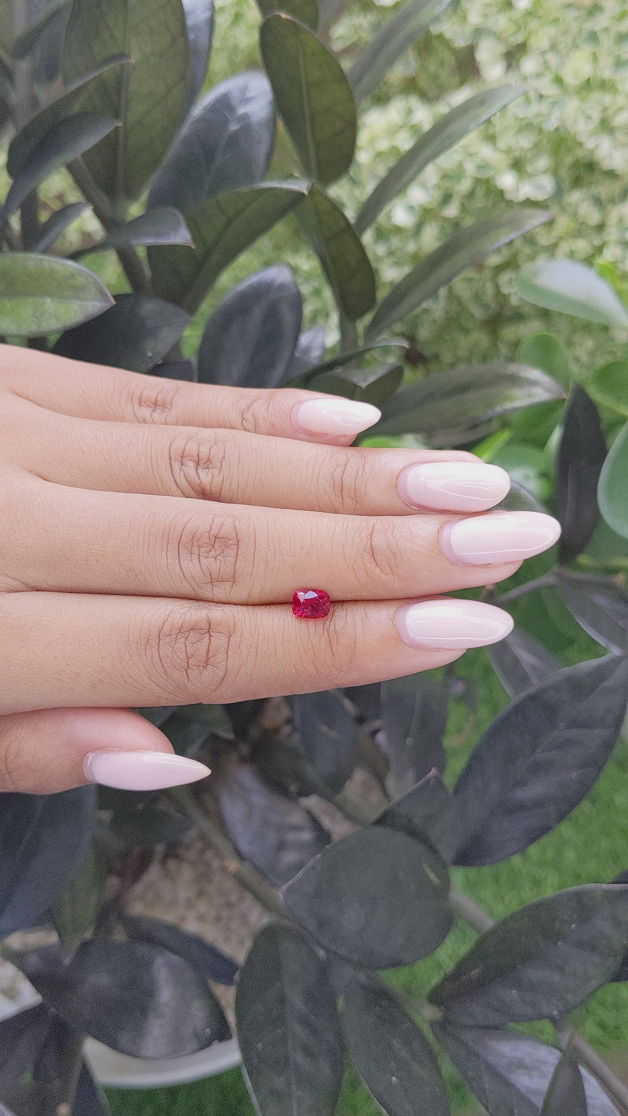 0.93 Ct. Spinel from Burma (Myanmar) Size Video