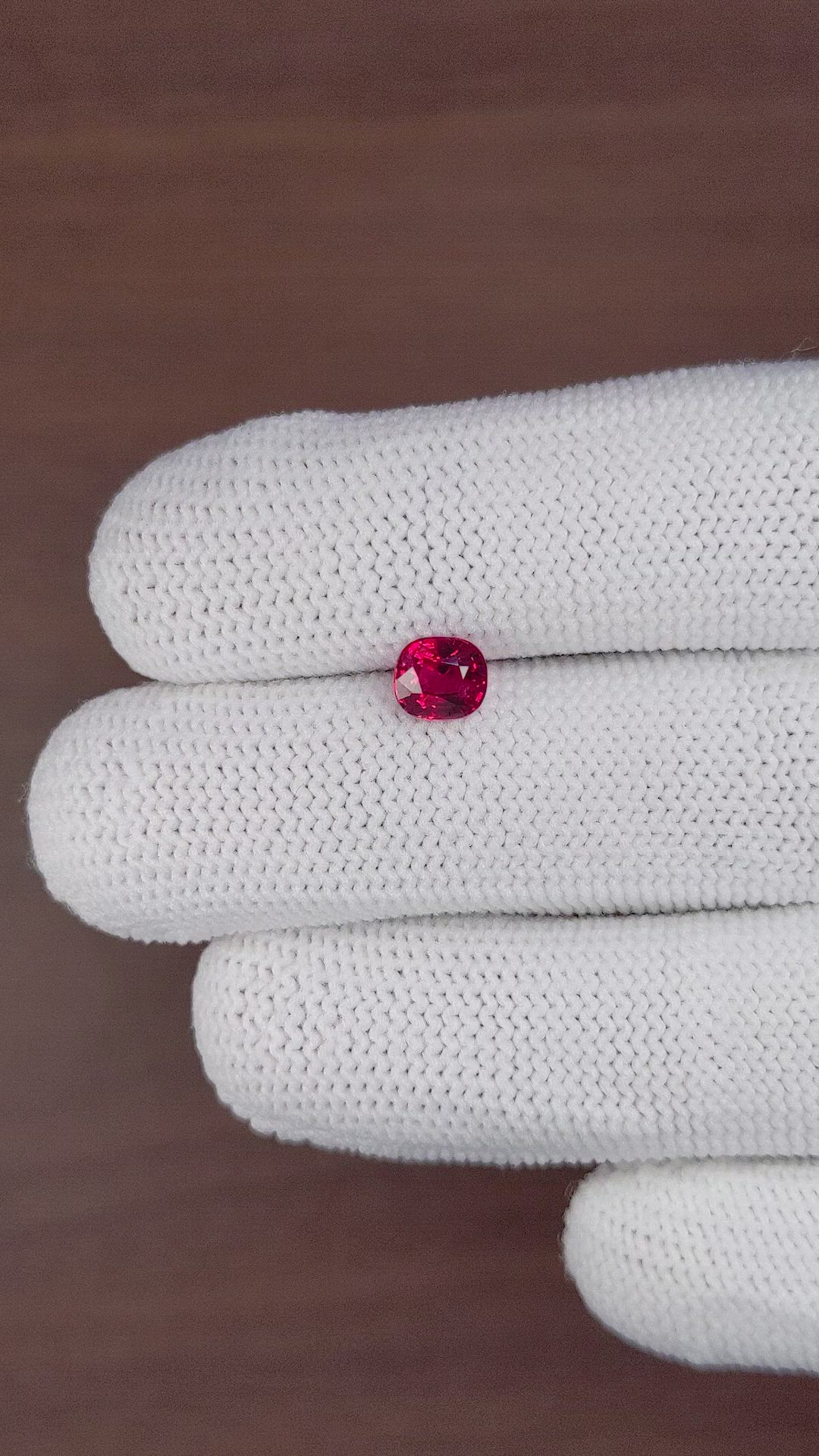 1.10 Ct. Spinel from Burma (Myanmar) Size Video