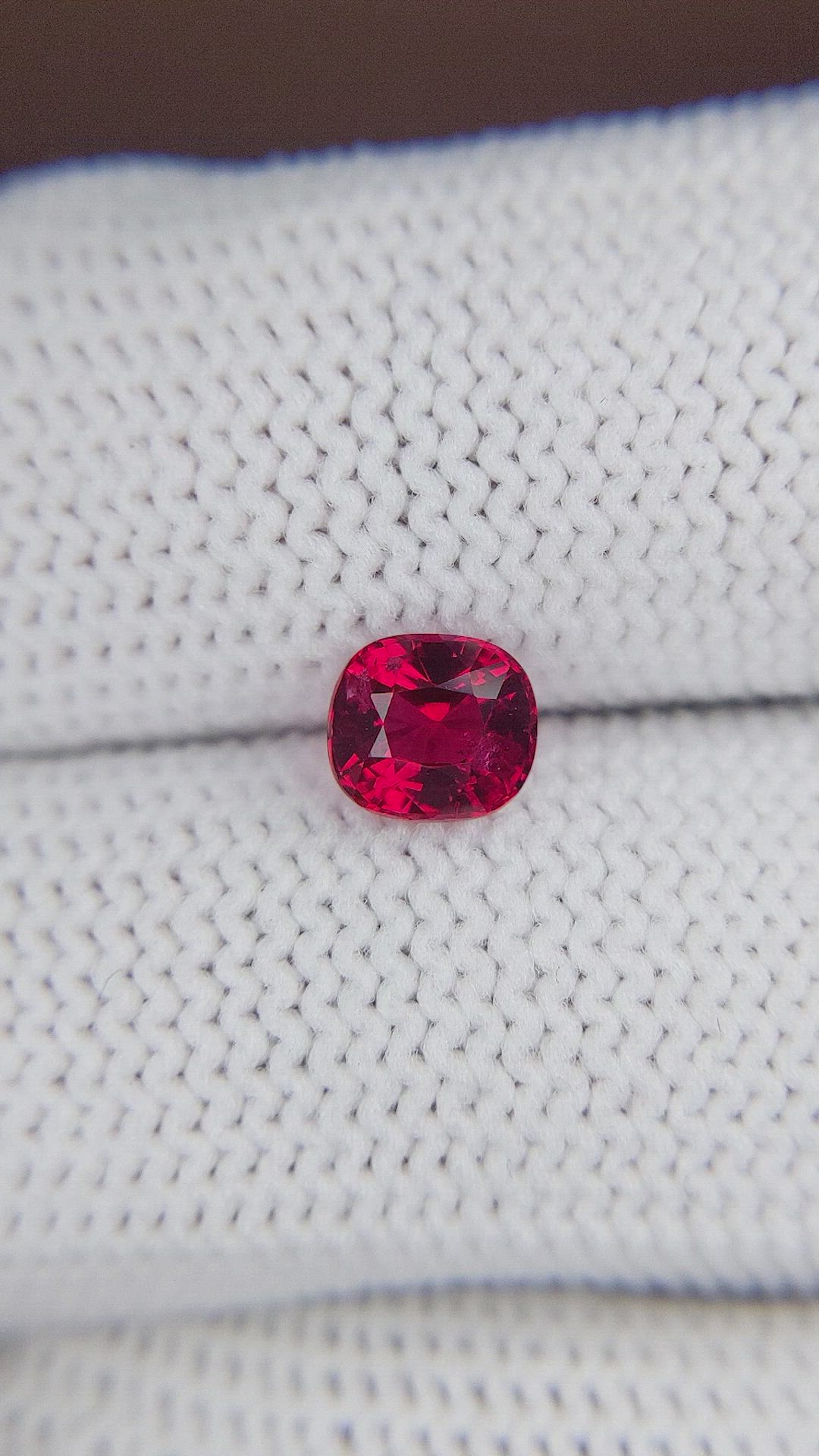 1.10 Ct. Spinel from Burma (Myanmar) Size Video