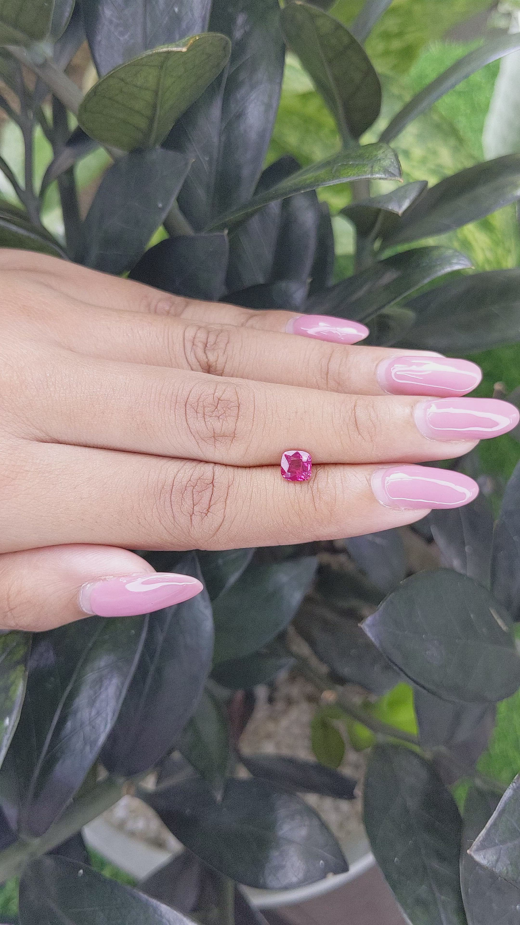 0.93 Ct. Spinel from Burma (Myanmar) Size Video