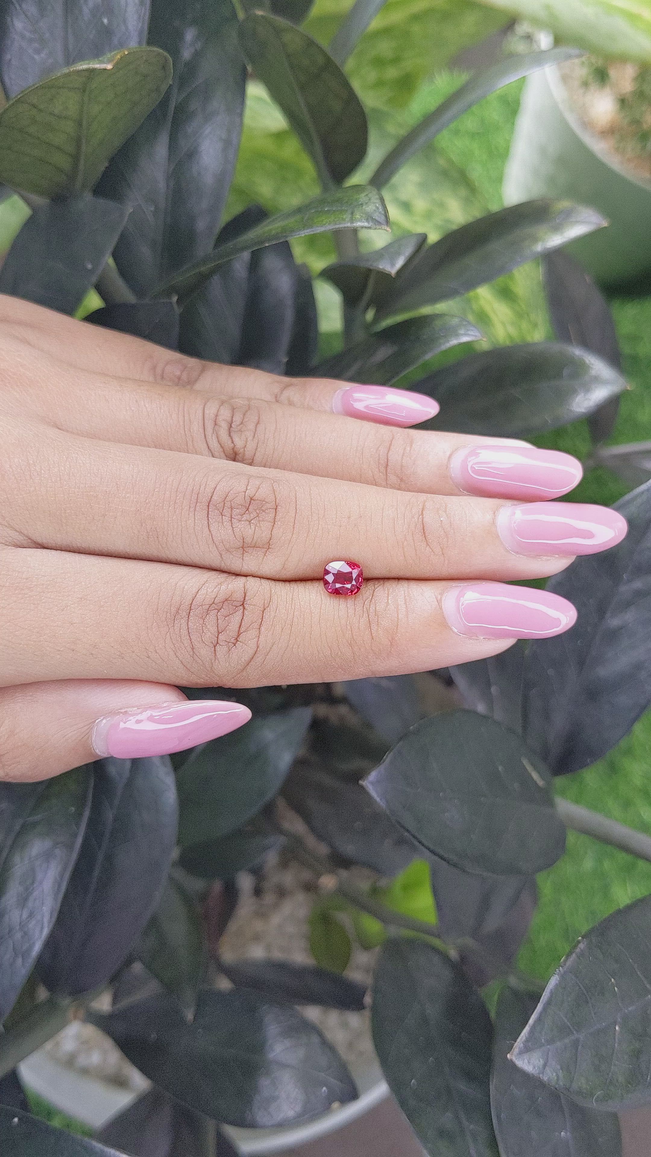0.94 Ct. Spinel from Burma (Myanmar) Size Video