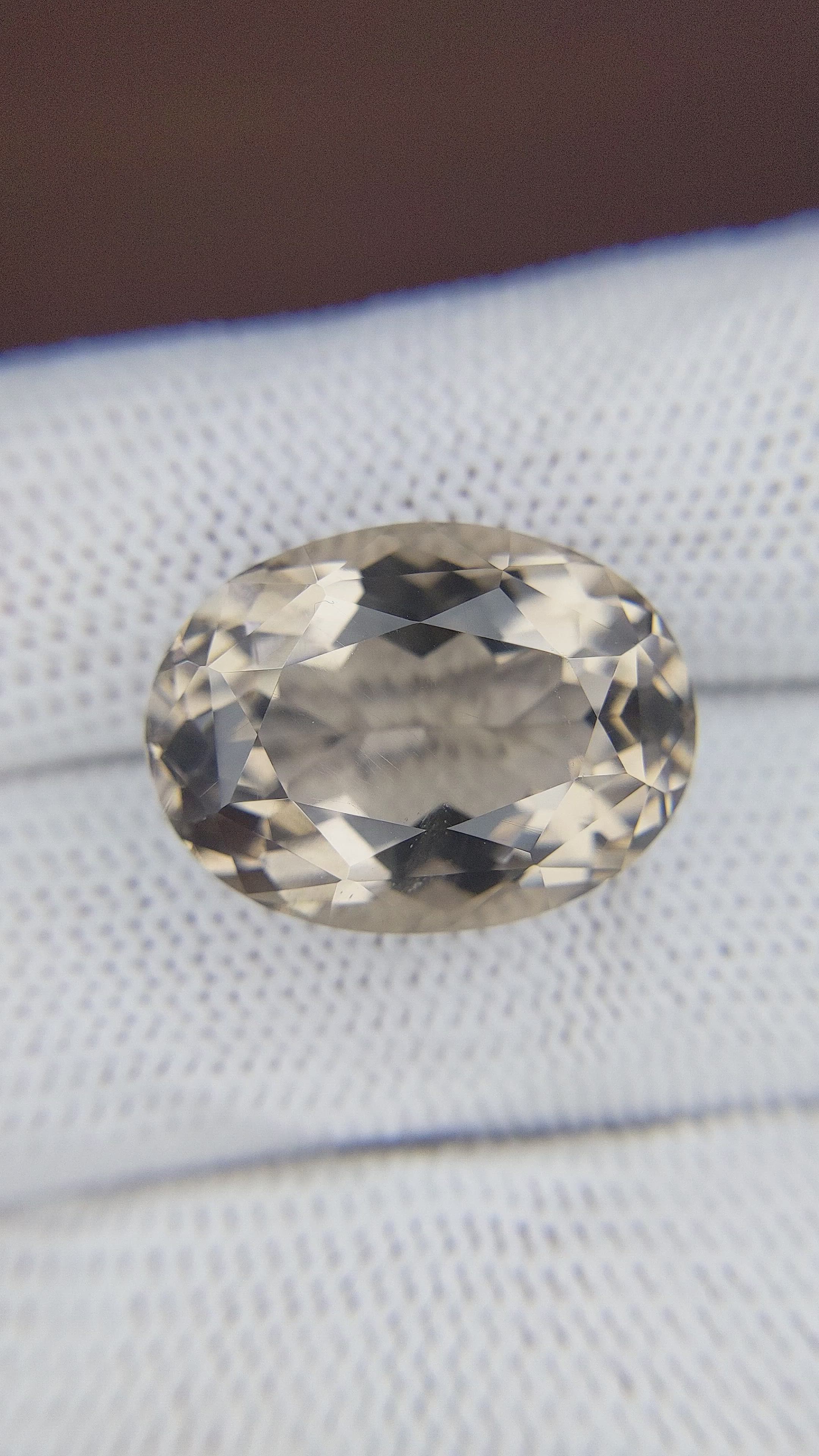 20.50 Ct. Smokey Quartz from Ceylon (Sri Lanka) Size Video