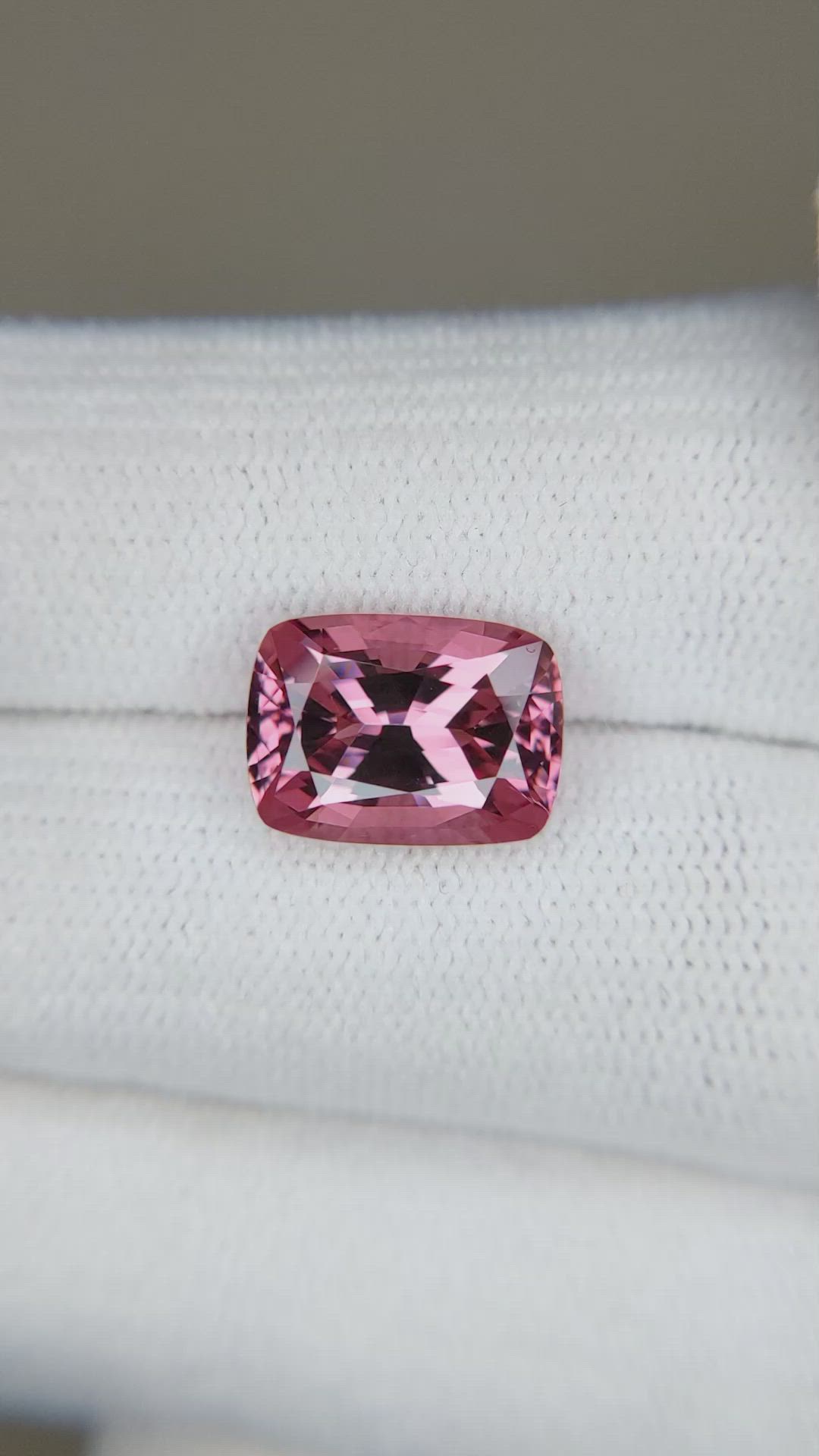 4.58 Ct. Spinel from Burma (Myanmar) Size Video