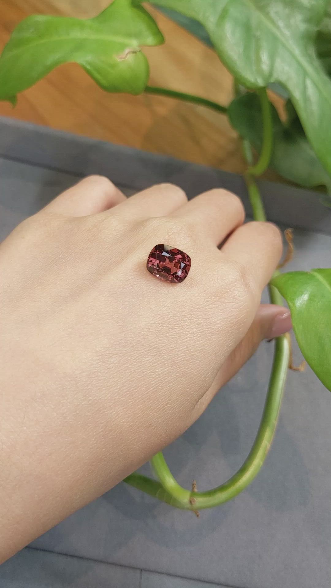 5.19 Ct. Spinel from Burma (Myanmar) Size Video