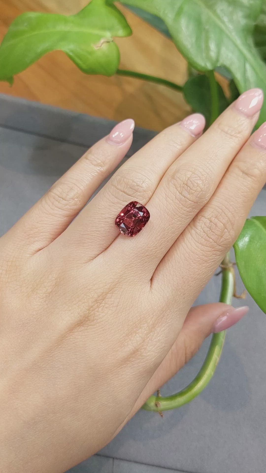 5.19 Ct. Spinel from Burma (Myanmar) Size Video