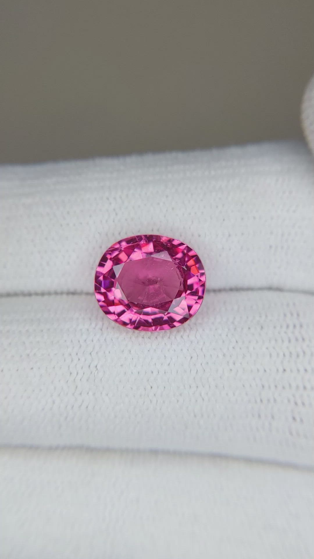 4.00 Ct. Spinel from Burma (Myanmar) Size Video