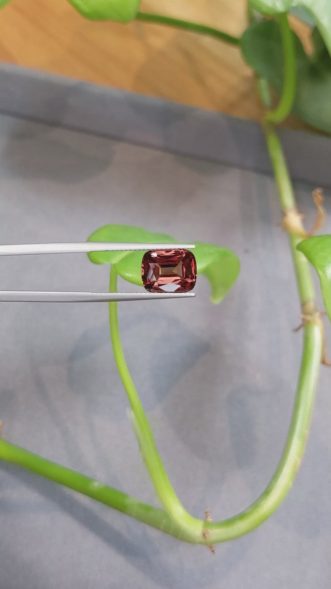 4.08 Ct. Spinel from Burma (Myanmar) Size Video