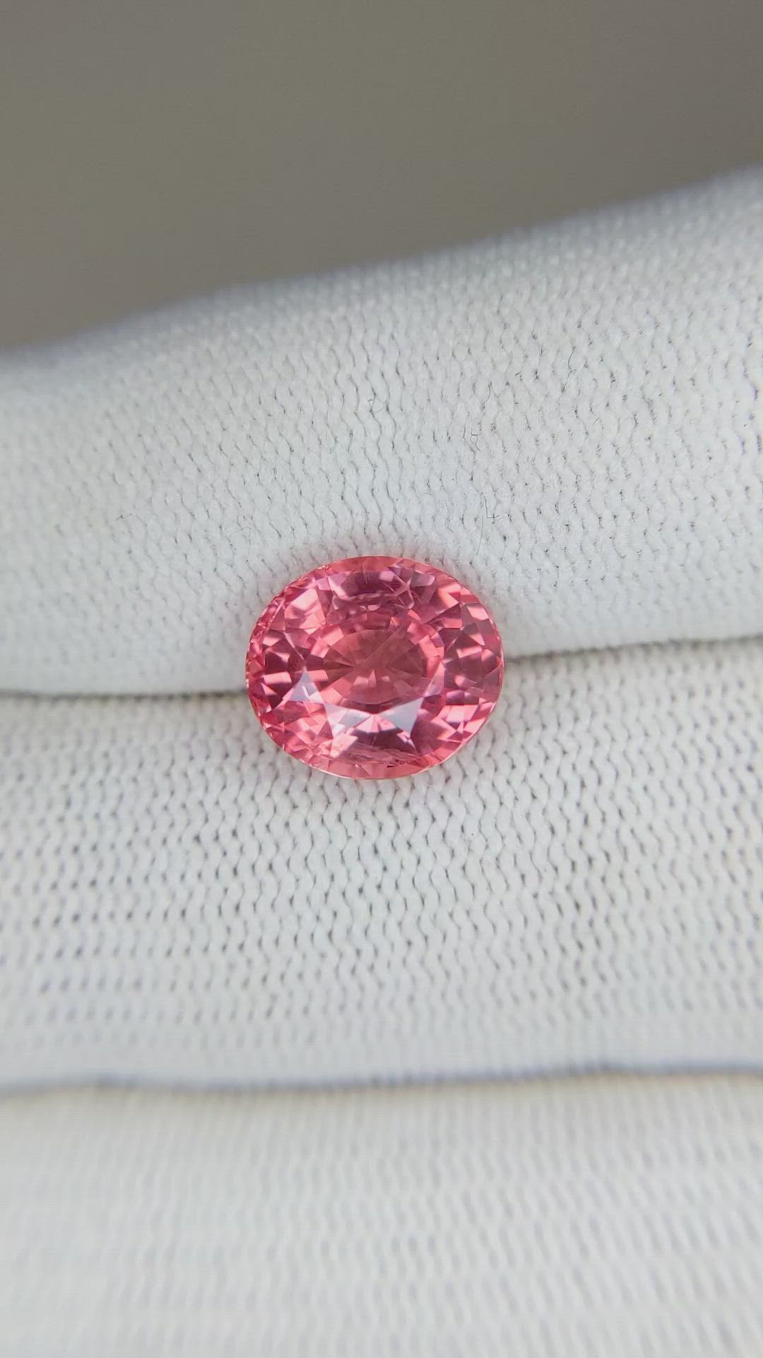 4.61 Ct. Spinel from Burma (Myanmar) Size Video