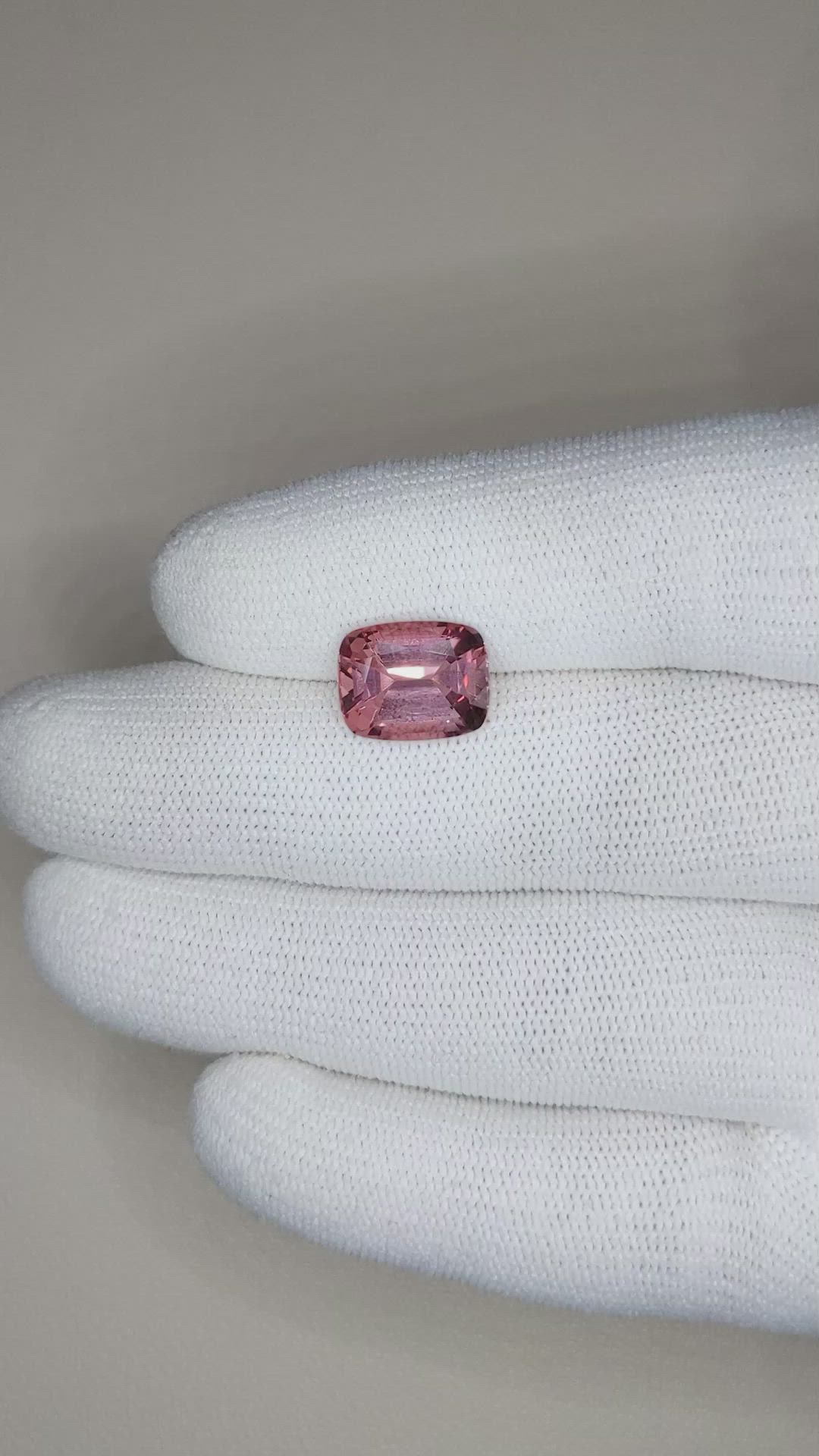 4.69 Ct. Spinel from Burma (Myanmar) Size Video